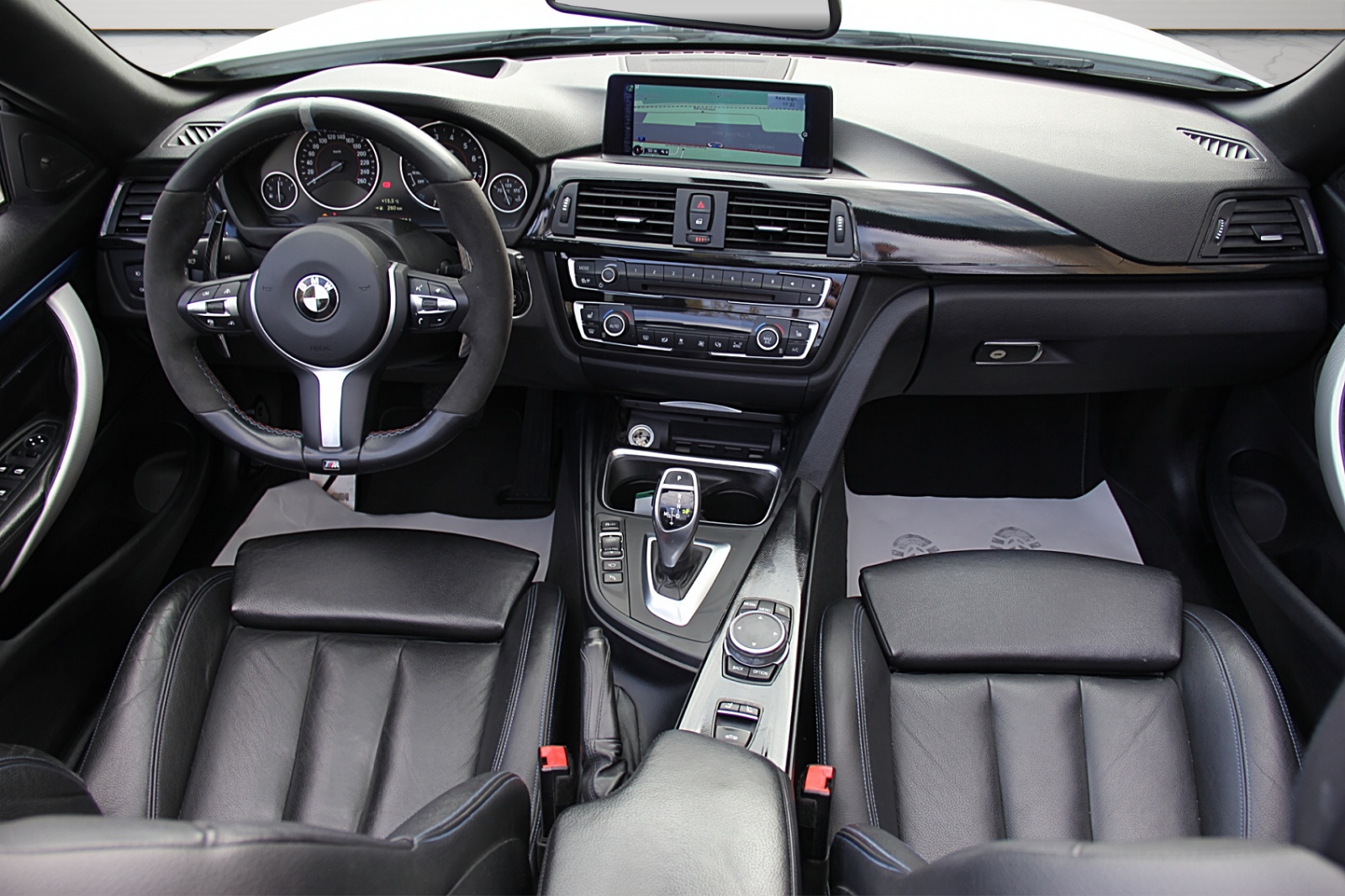 BMW 435i Cabriolet M Performance Steptronic-image-10