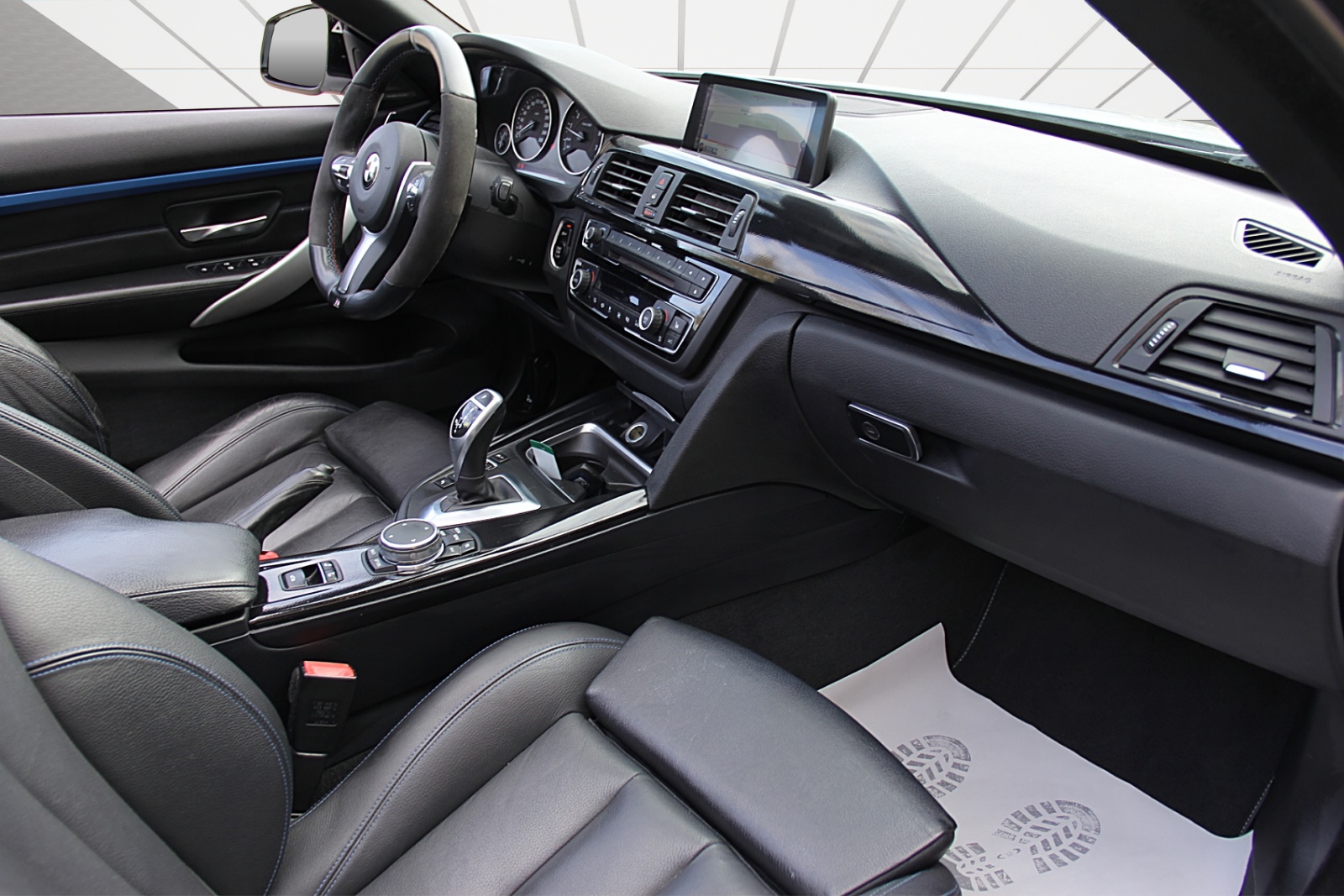 BMW 435i Cabriolet M Performance Steptronic-image-12
