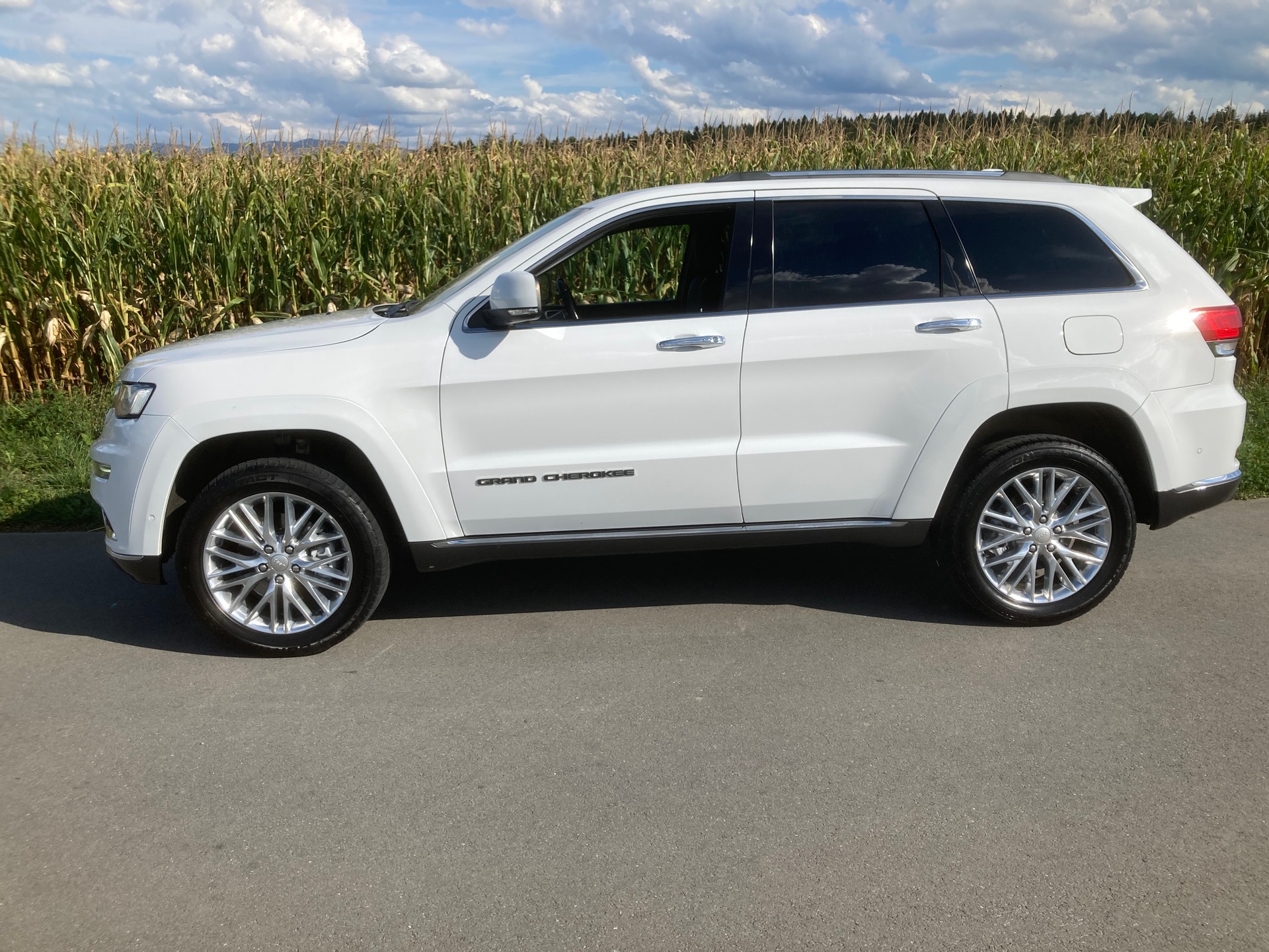 JEEP Grand Cherokee 3.0 CRD Summit Automatic mit Anhängerkupplung 3`500 KG-image-6