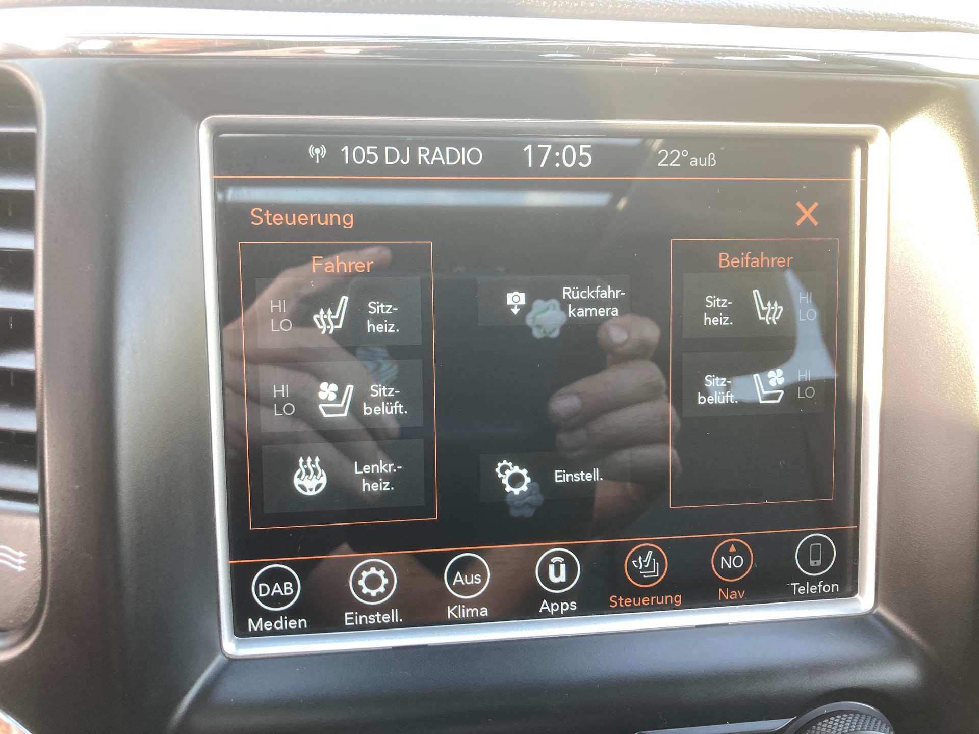 JEEP Grand Cherokee 3.0 CRD Summit Automatic mit Anhängerkupplung 3`500 KG-image-24