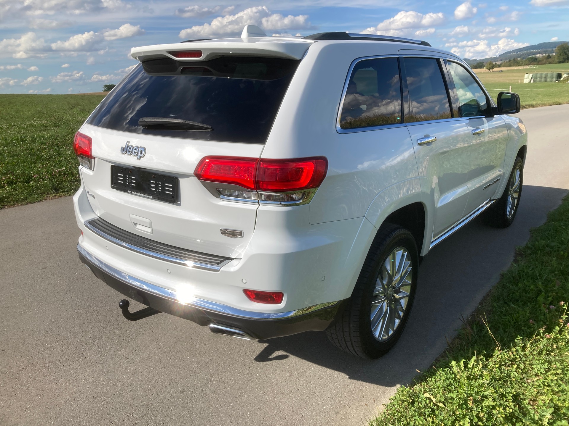 JEEP Grand Cherokee 3.0 CRD Summit Automatic mit Anhängerkupplung 3`500 KG-image-3