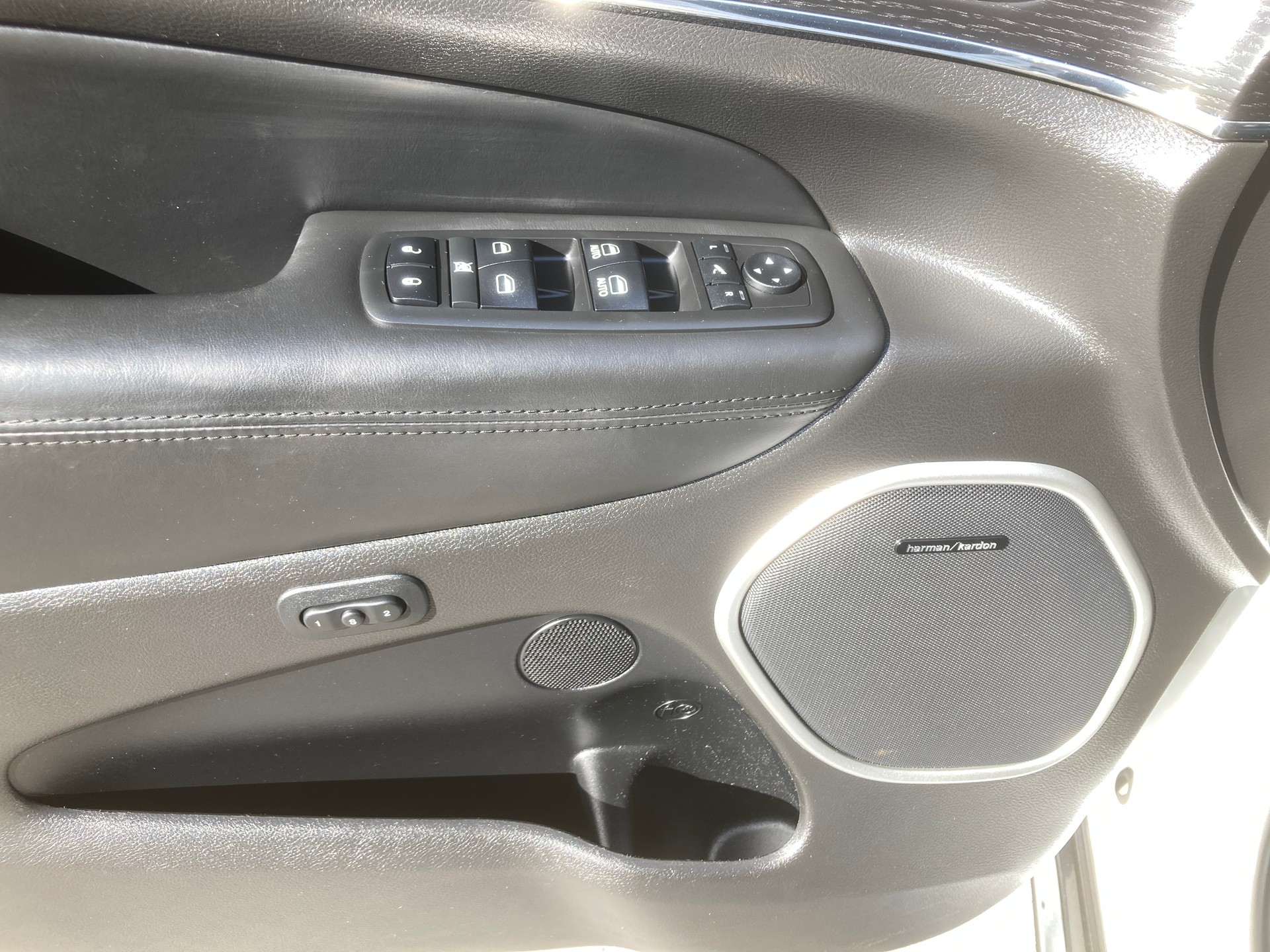 JEEP Grand Cherokee 3.0 CRD Summit Automatic mit Anhängerkupplung 3`500 KG-image-15