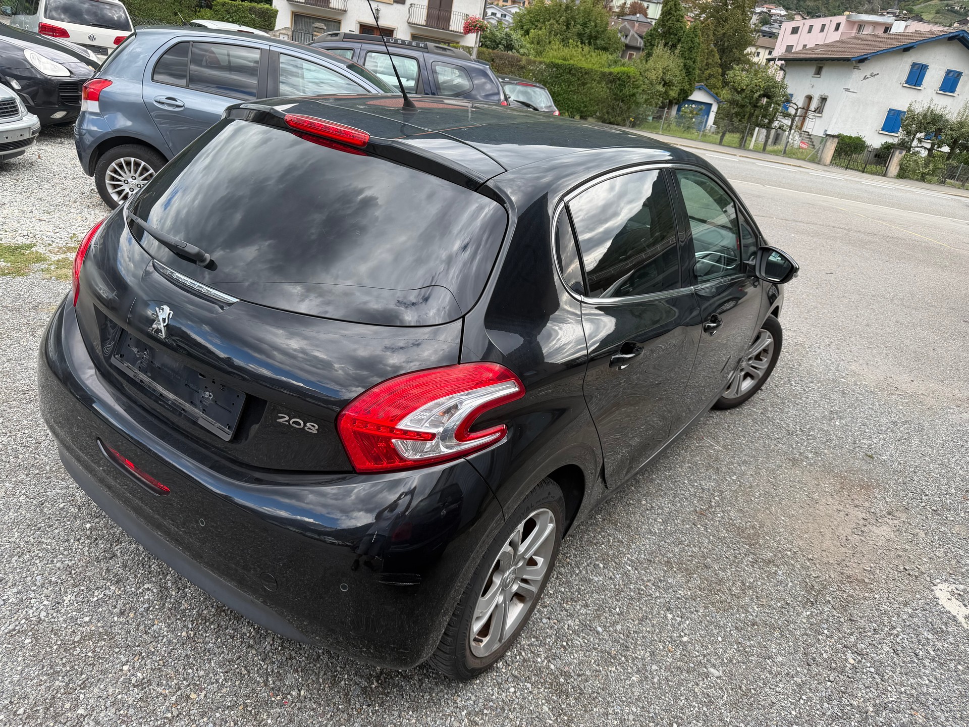 PEUGEOT 208 1.6 VTI Allure Automatik-image-3