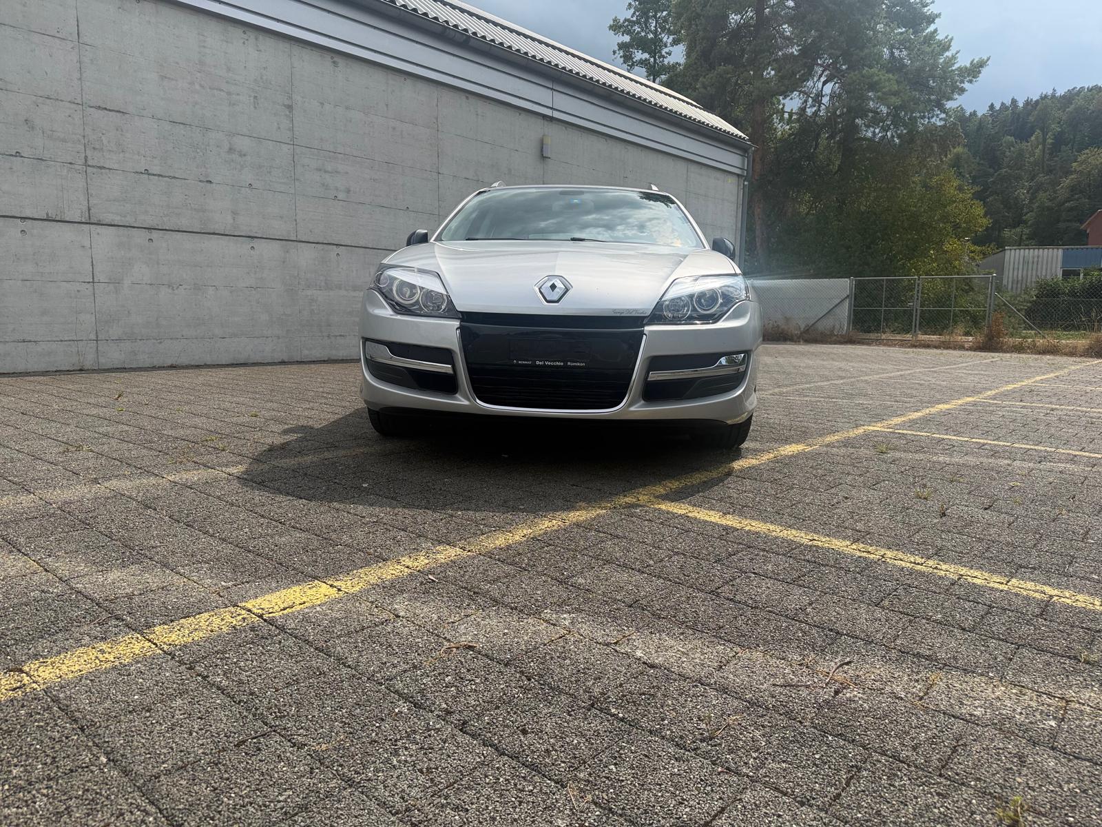 RENAULT Laguna Grandtour 2.0 dCi Bose Automatic-image-7