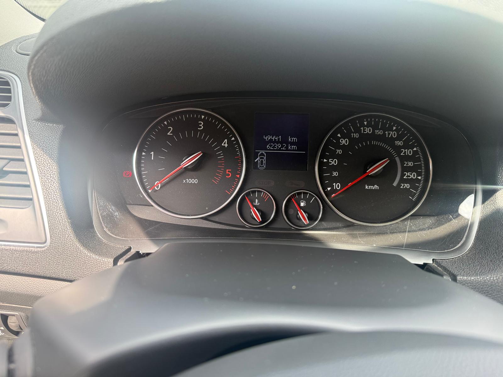 RENAULT Laguna Grandtour 2.0 dCi Bose Automatic-image-14