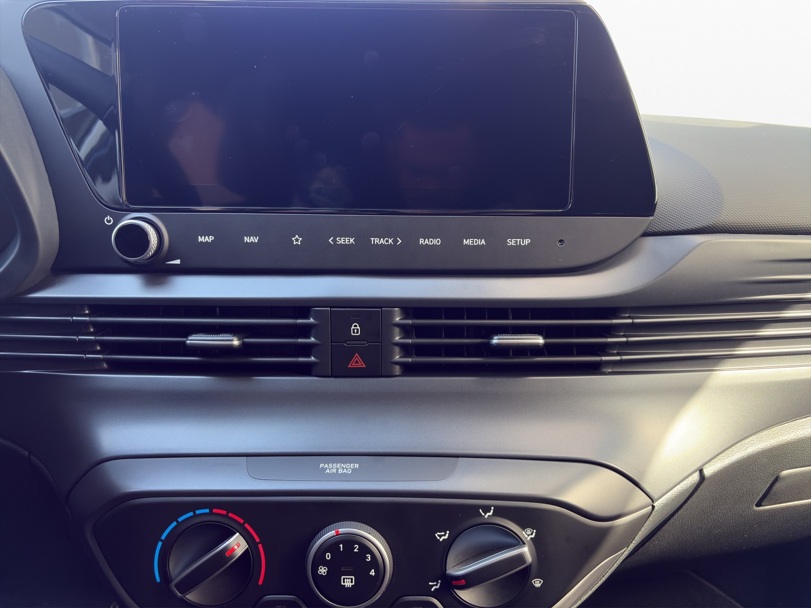 HYUNDAI i20 1.0 T-GDi Amplia Go-image-14