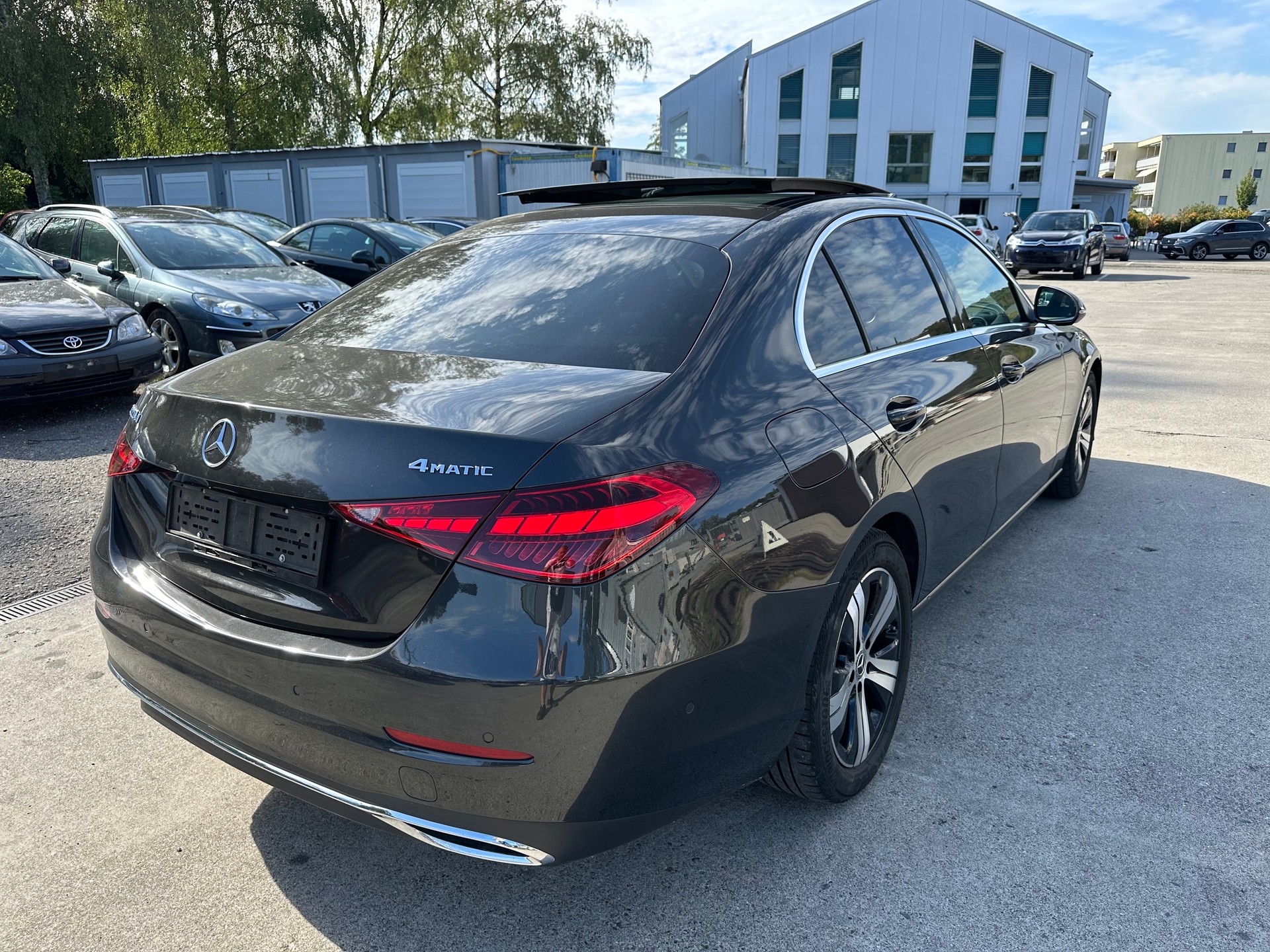 MERCEDES-BENZ C 220 d 4Matic Avantgarde-image-3