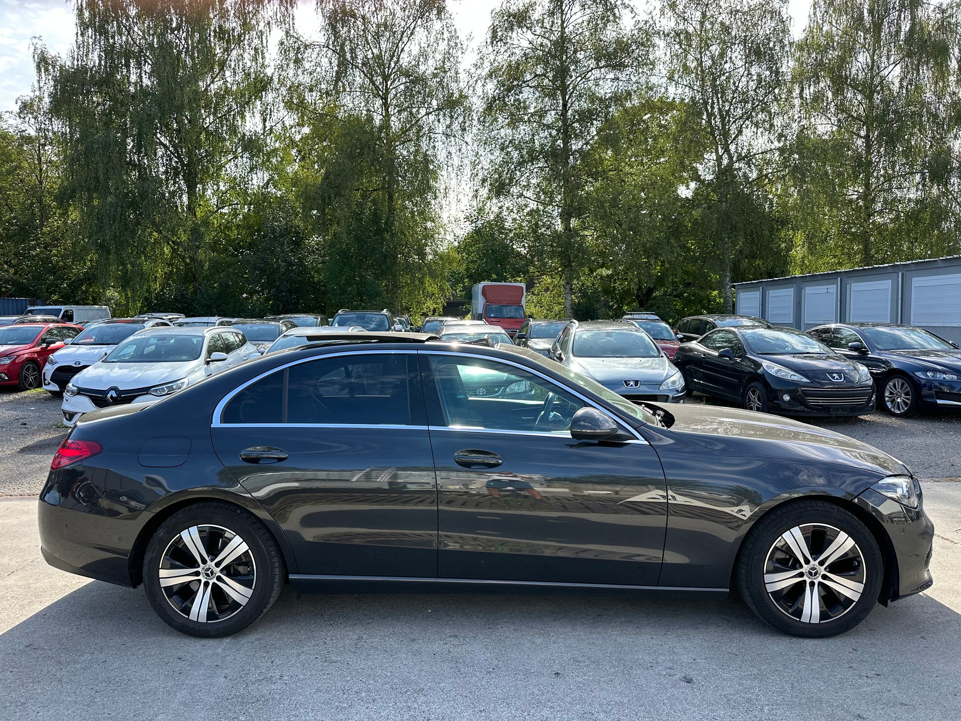 MERCEDES-BENZ C 220 d 4Matic Avantgarde-image-4