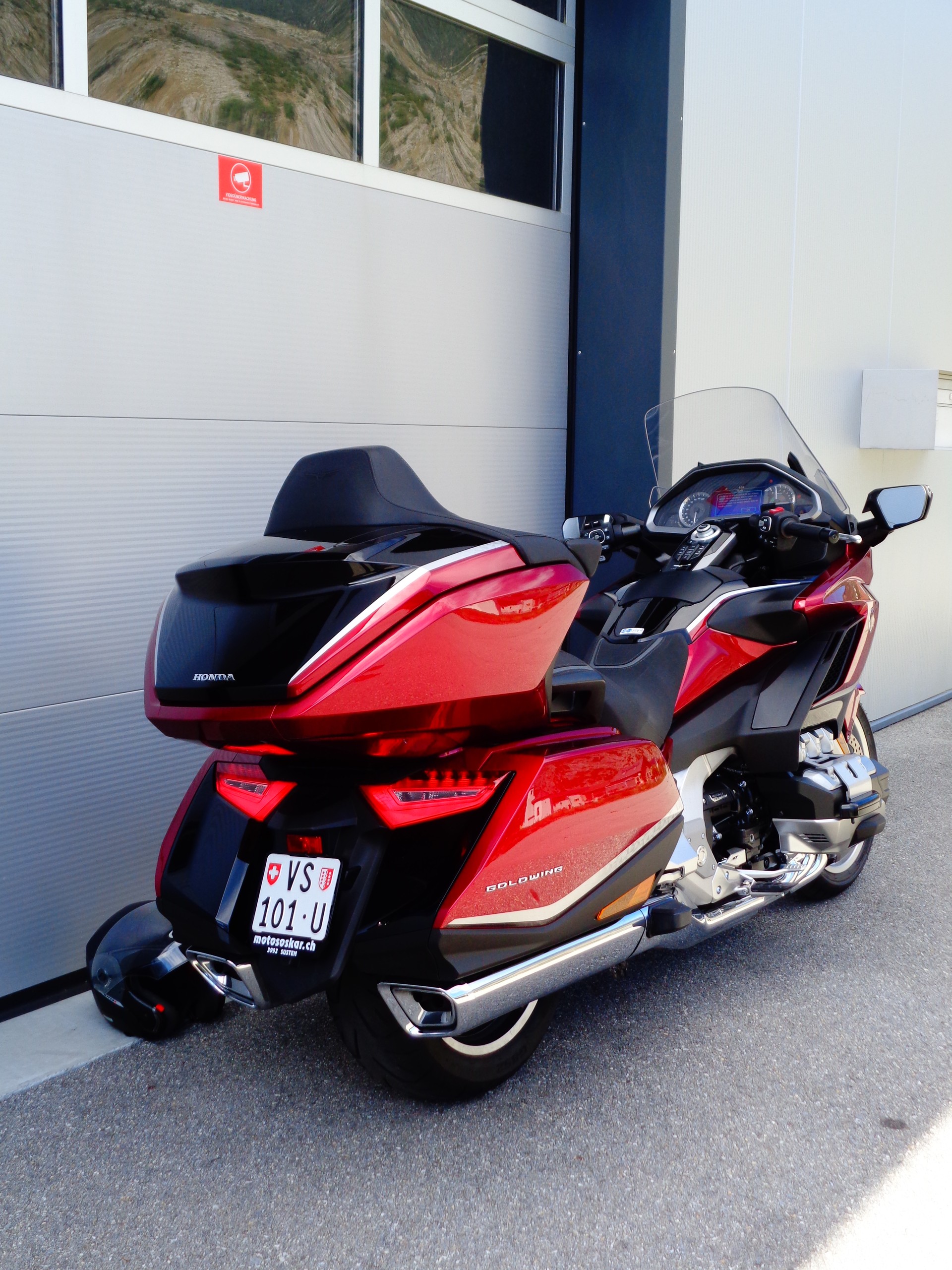 HONDA GL 1800 DA DCT Goldwing Tour-showroom-element-2