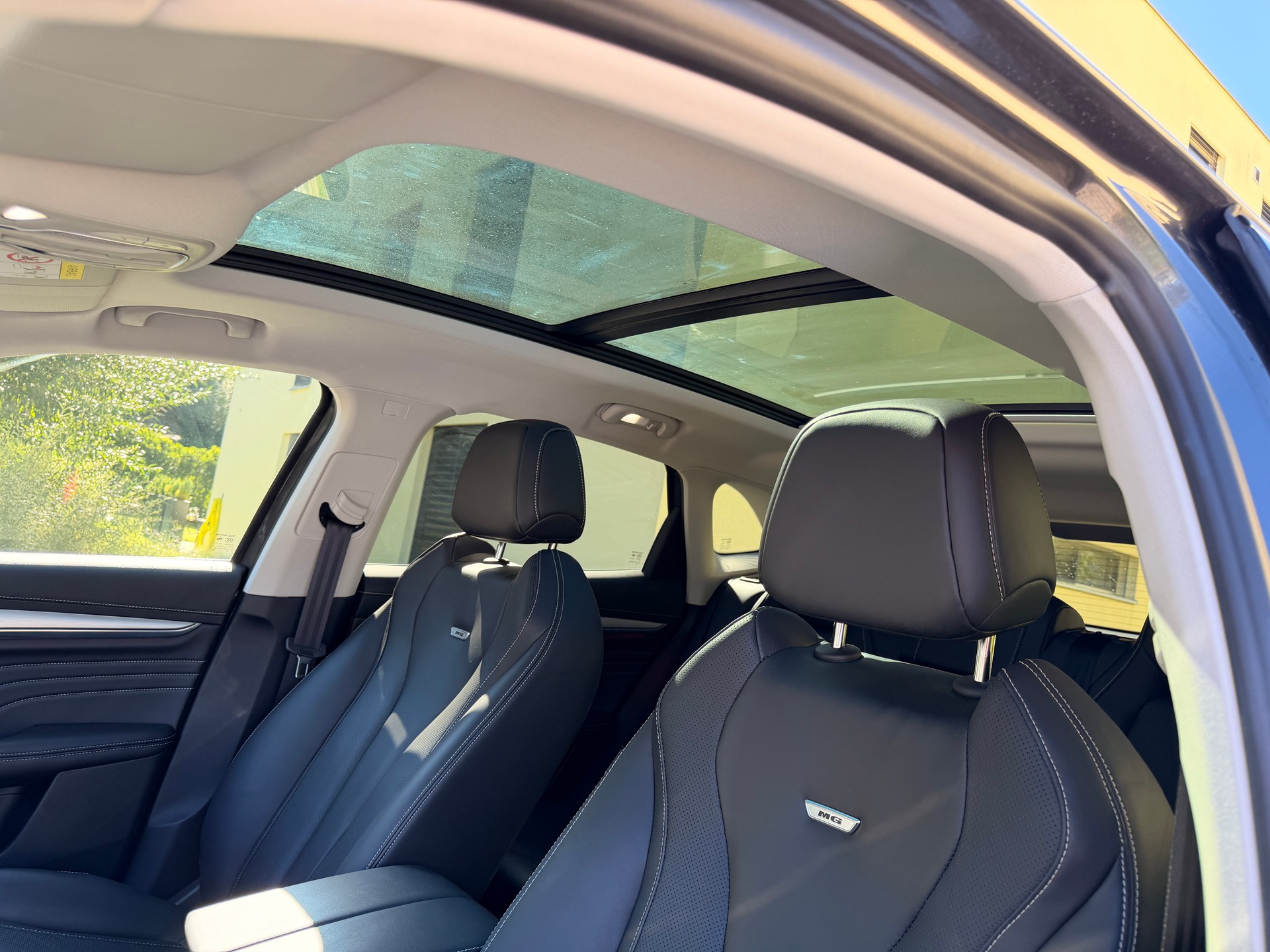 MG Marvel R EV 70kWh Performance AWD-image-6