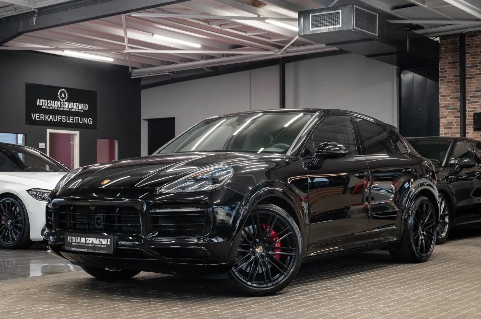 PORSCHE Porsche Cayenne Coupe GTS|SPORT-DESIGN|CHRONO PAKET|BOSE | 12 Monate Garantie-image-0
