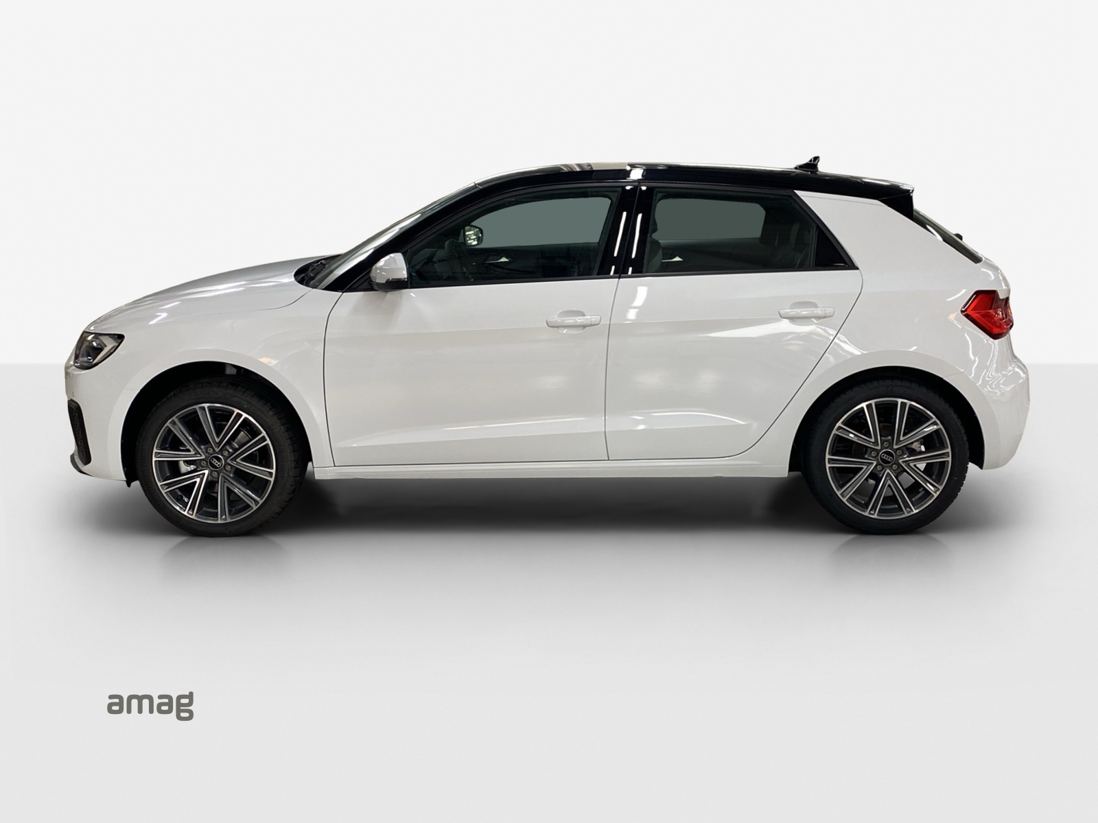 AUDI A1 Sportback 30 TFSI Attraction S-tronic-showroom-element-1