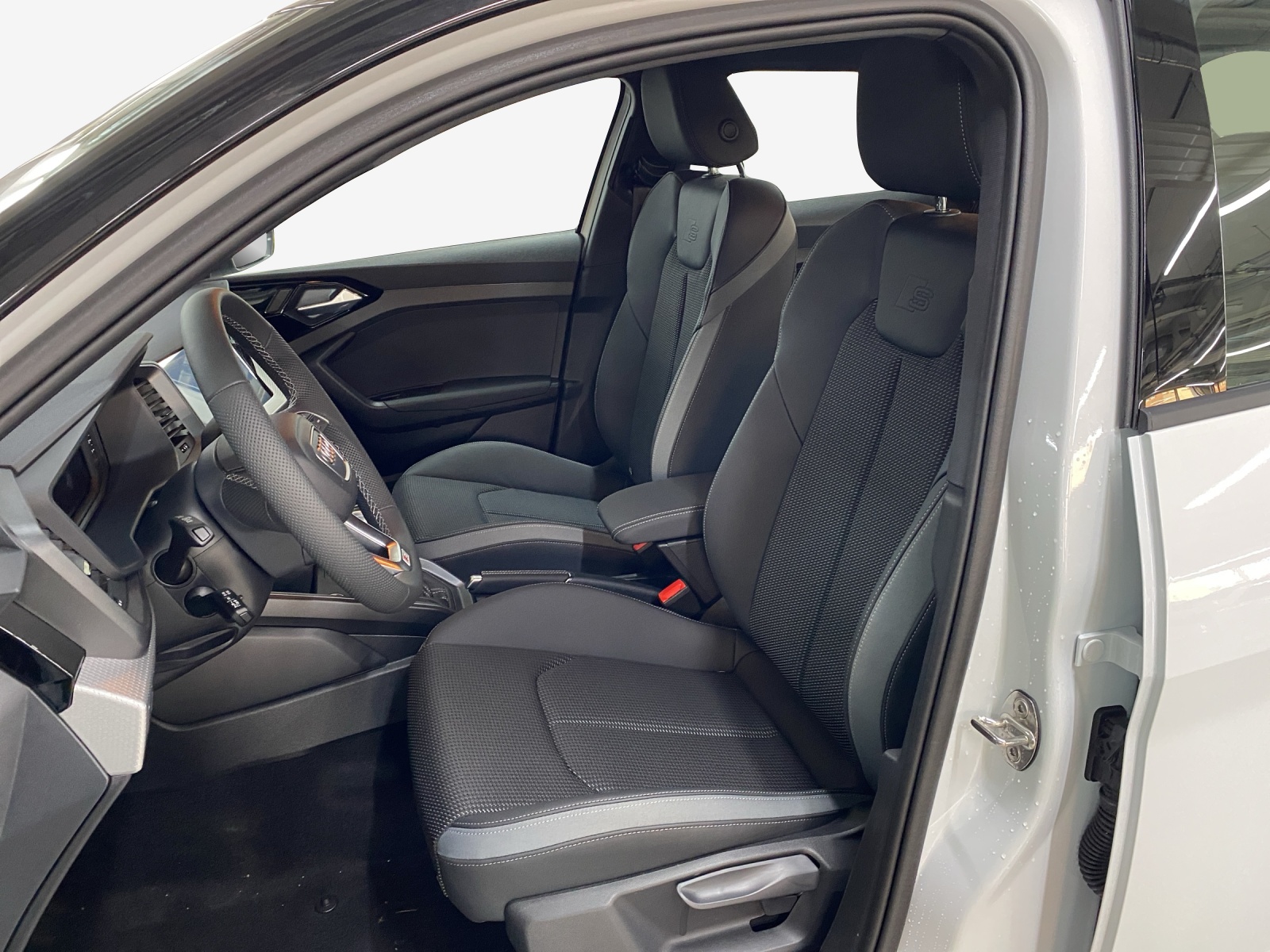 AUDI A1 Sportback 30 TFSI Attraction S-tronic-image-7
