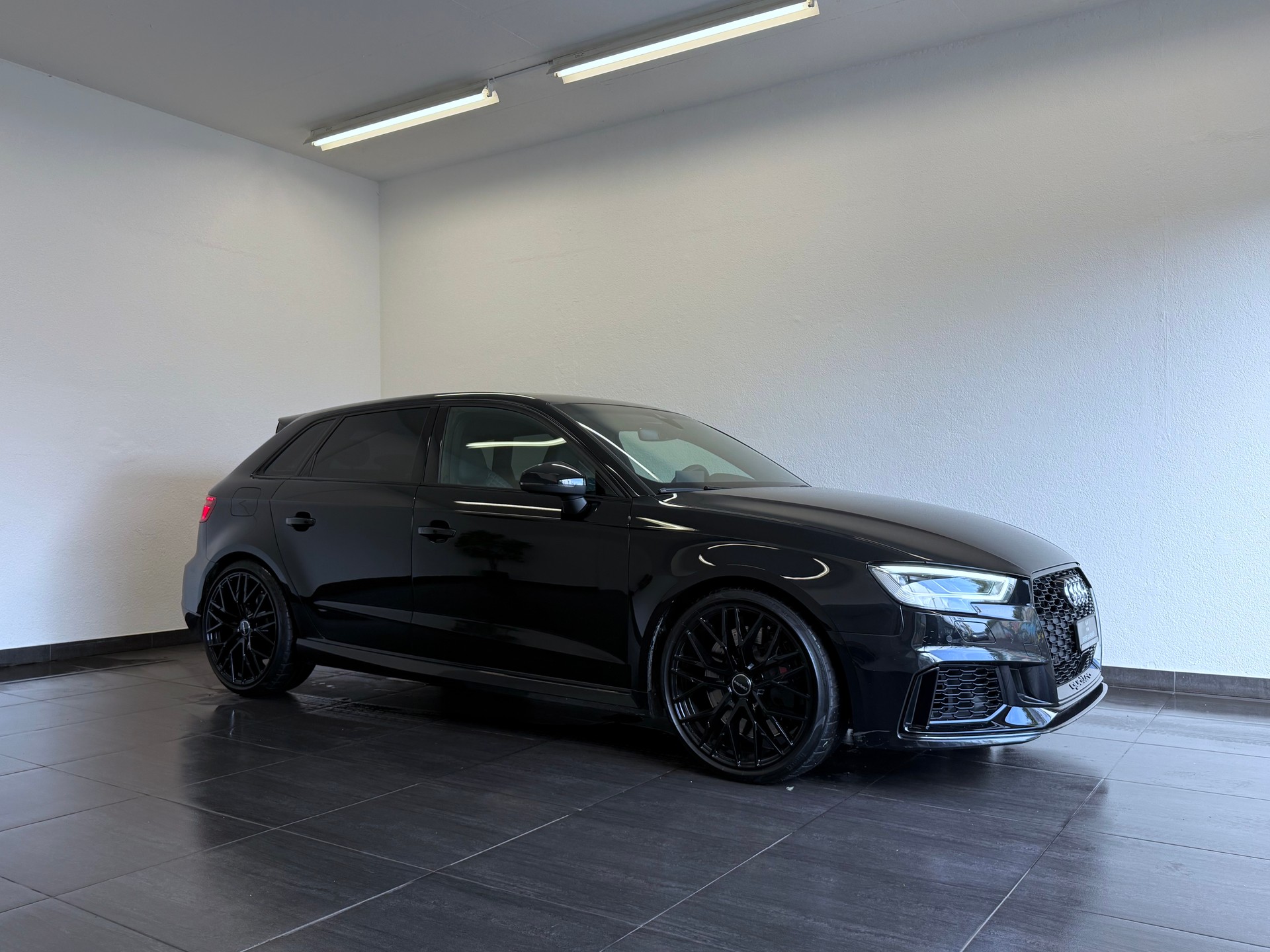 AUDI RS3 Sportback 2.5 TSI quattro S-tronic "ALL BLACK "