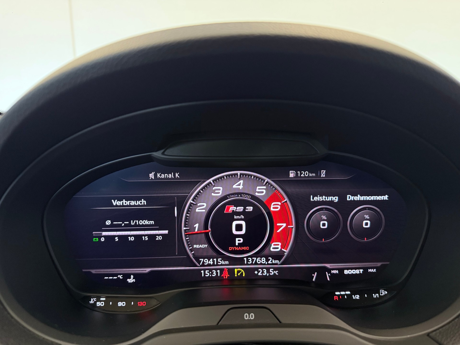 AUDI RS3 Sportback 2.5 TSI quattro S-tronic "ALL BLACK "-image-15