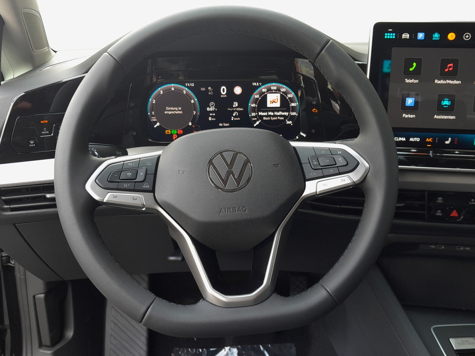 VW Golf 1.5 e TSI mHEV Value DSG-image-9