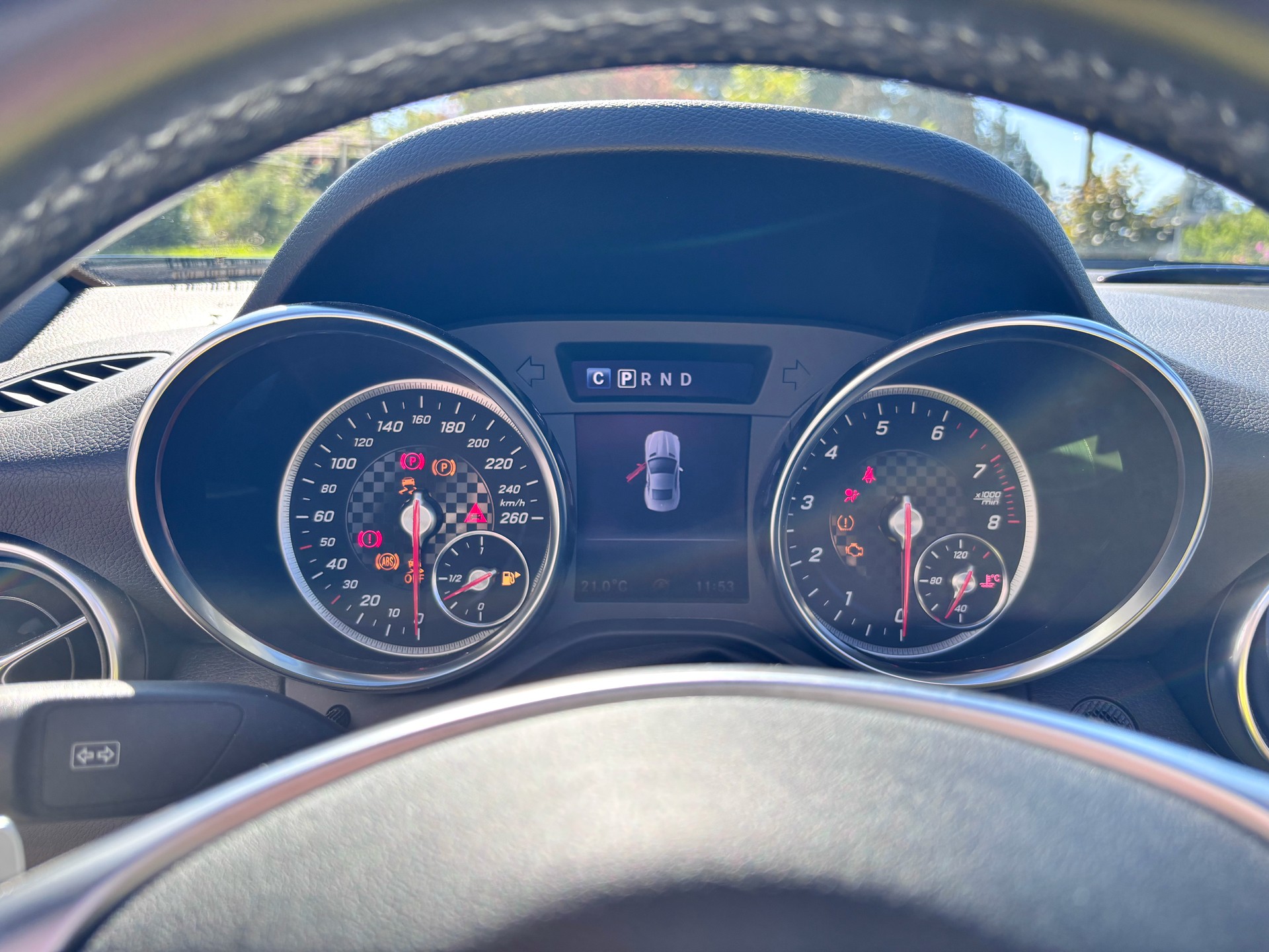 MERCEDES-BENZ SLC 200-image-3