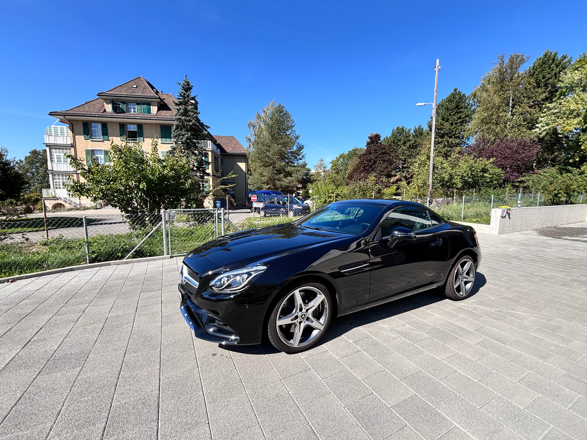 MERCEDES-BENZ SLC 200-image-2