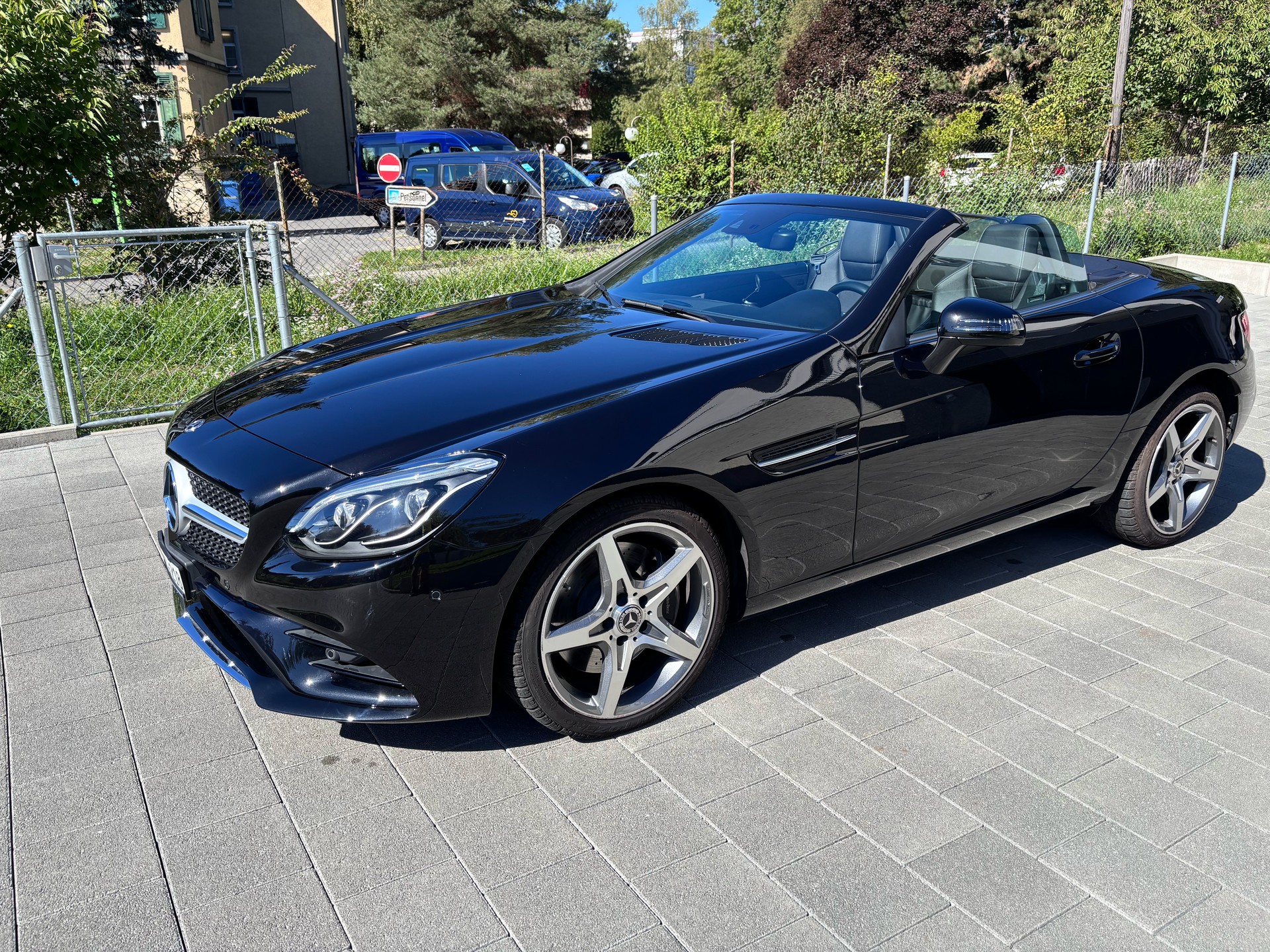 MERCEDES-BENZ SLC 200-image-5