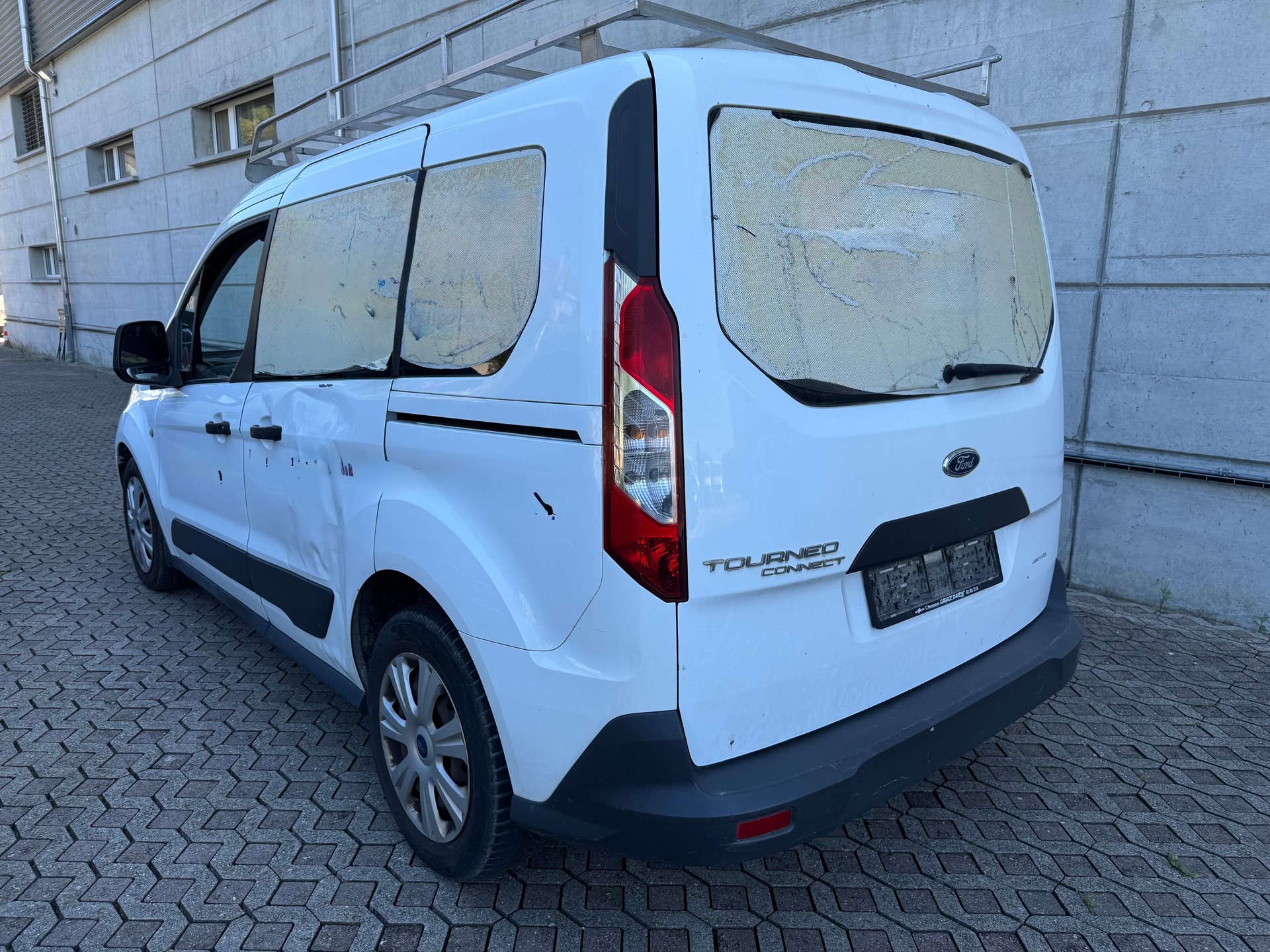 FORD Tourneo Connect 1.6 TDCi Trend-image-4
