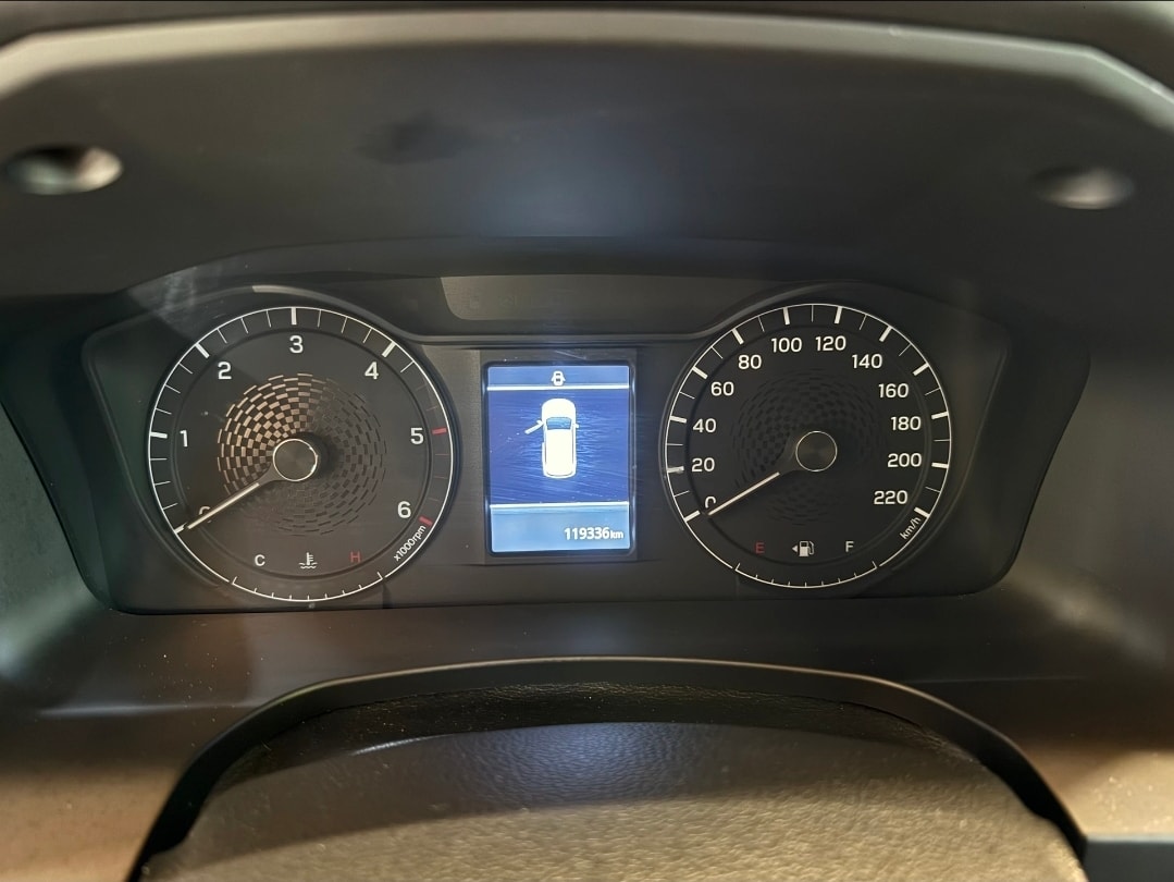 KGM-SsangYong Rexton 2.2 CRDi 7 Pl.Quartz 4WD AT-image-12