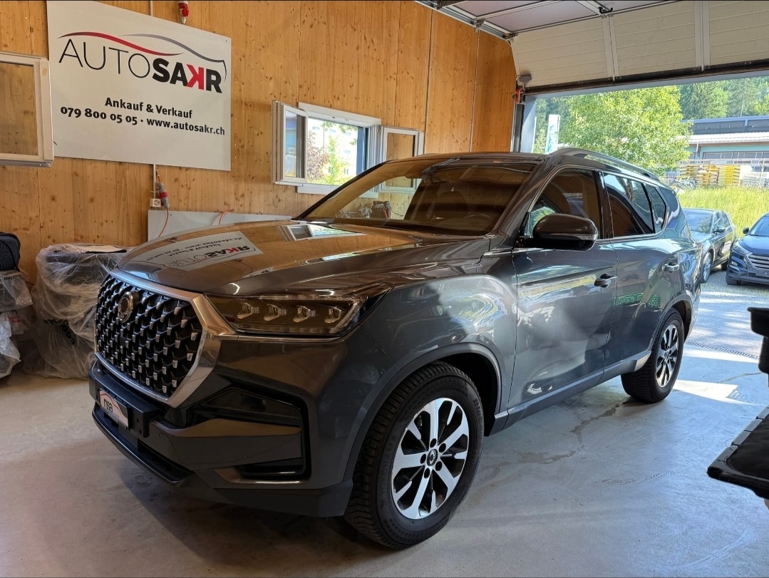 KGM-SsangYong Rexton 2.2 CRDi 7 Pl.Quartz 4WD AT-image-0