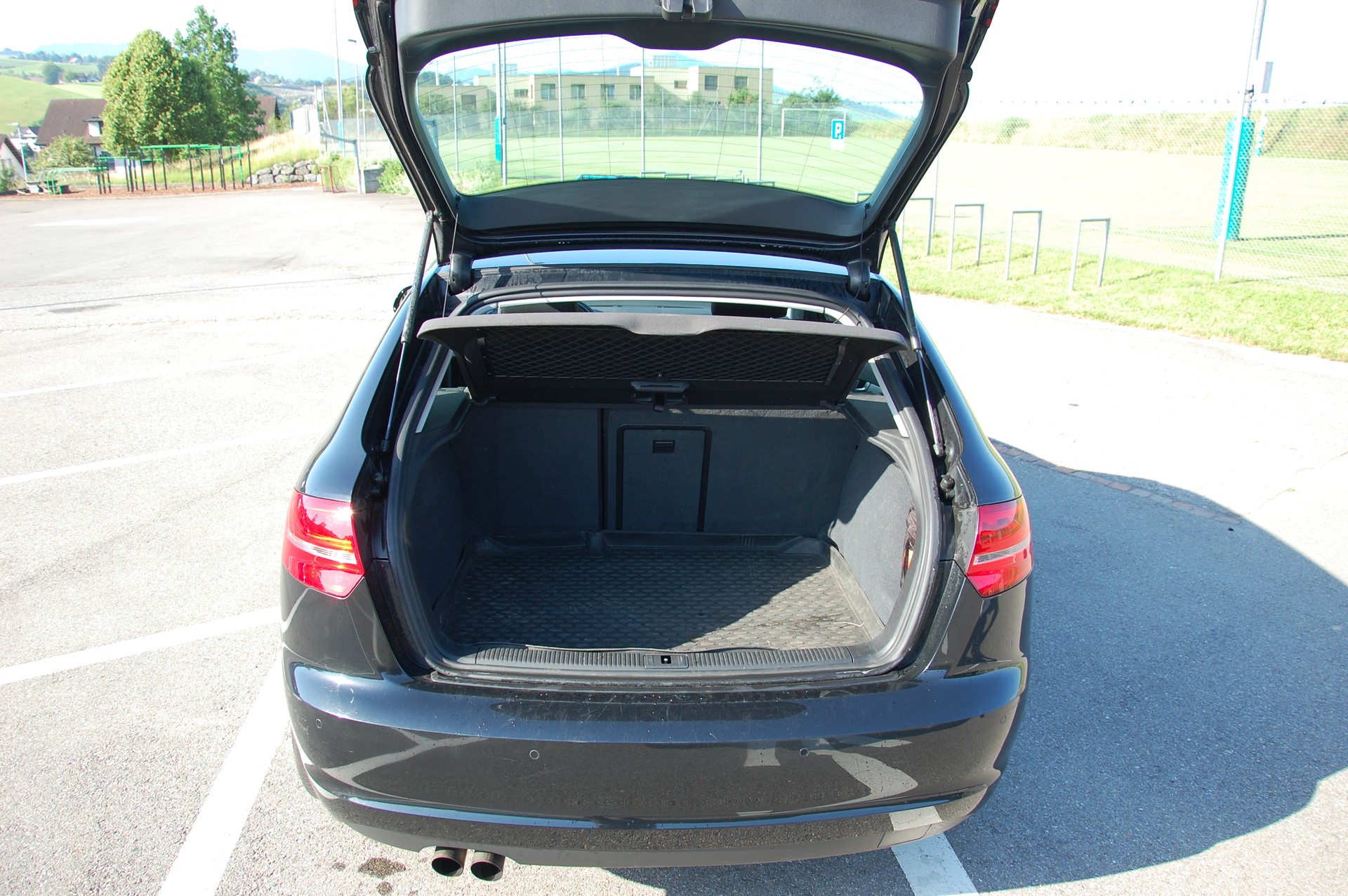 AUDI A3 Sportback 1.8 TFSI Attraction quattro-image-5