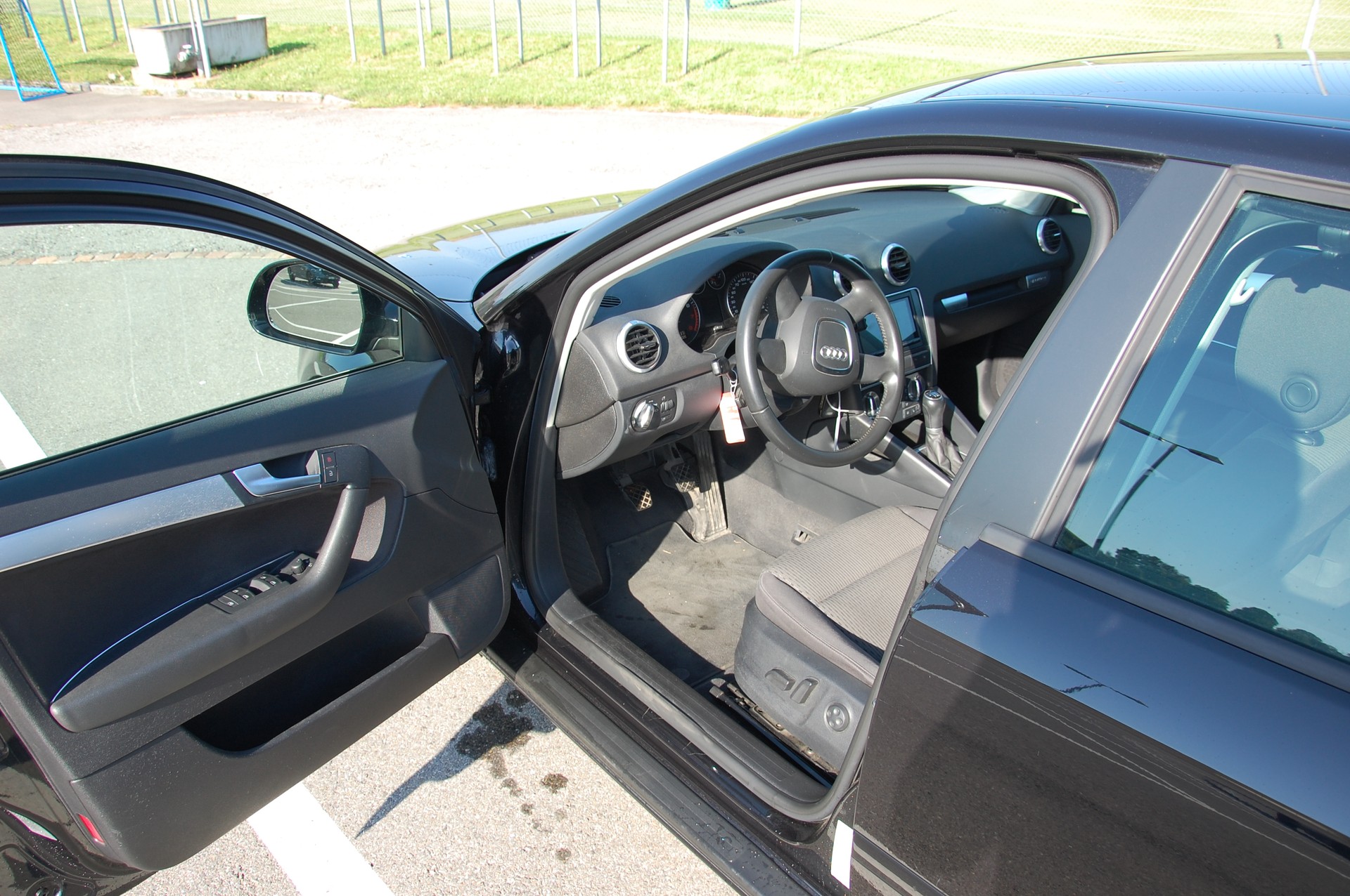 AUDI A3 Sportback 1.8 TFSI Attraction quattro-image-8