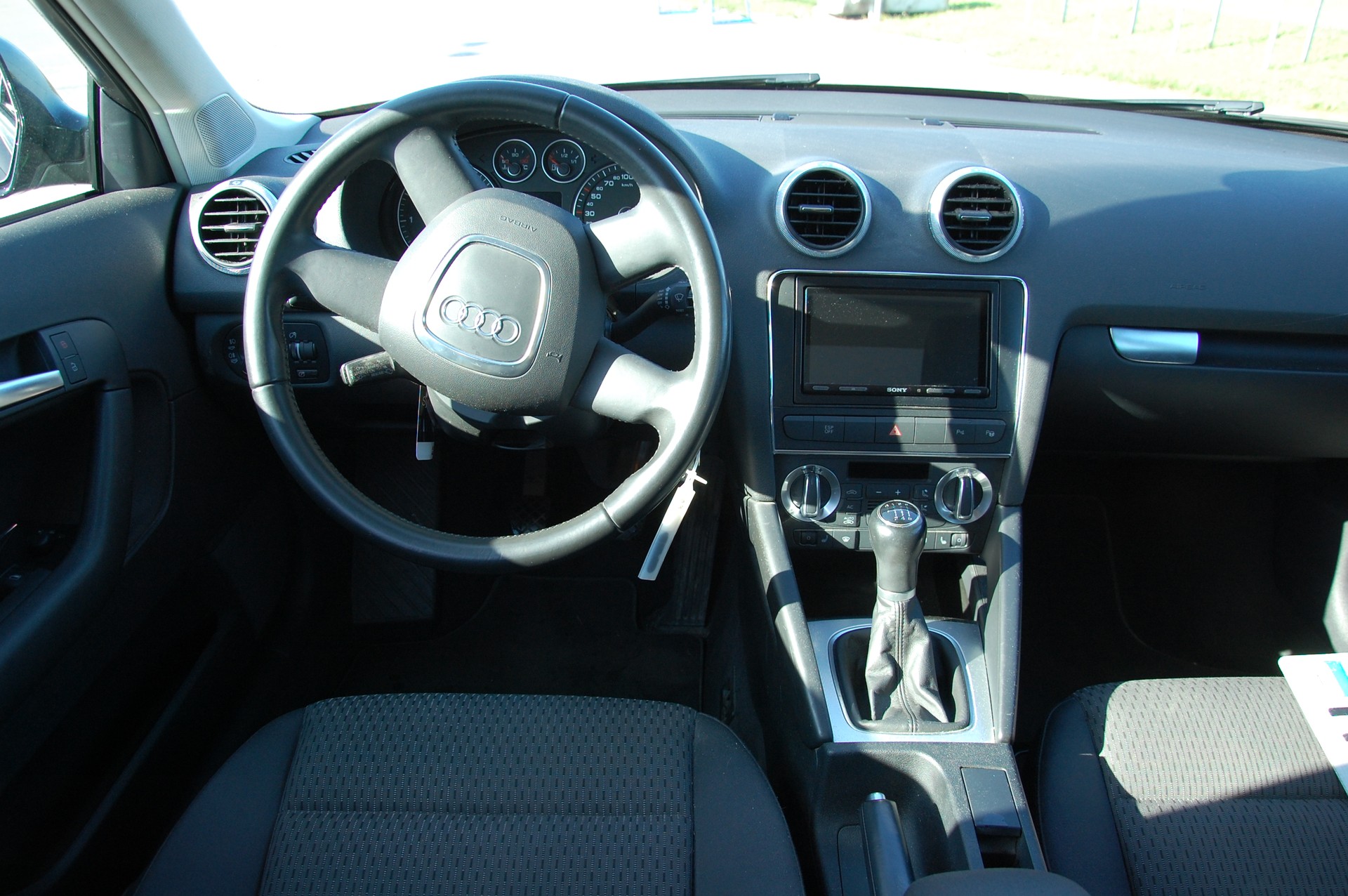 AUDI A3 Sportback 1.8 TFSI Attraction quattro-image-7
