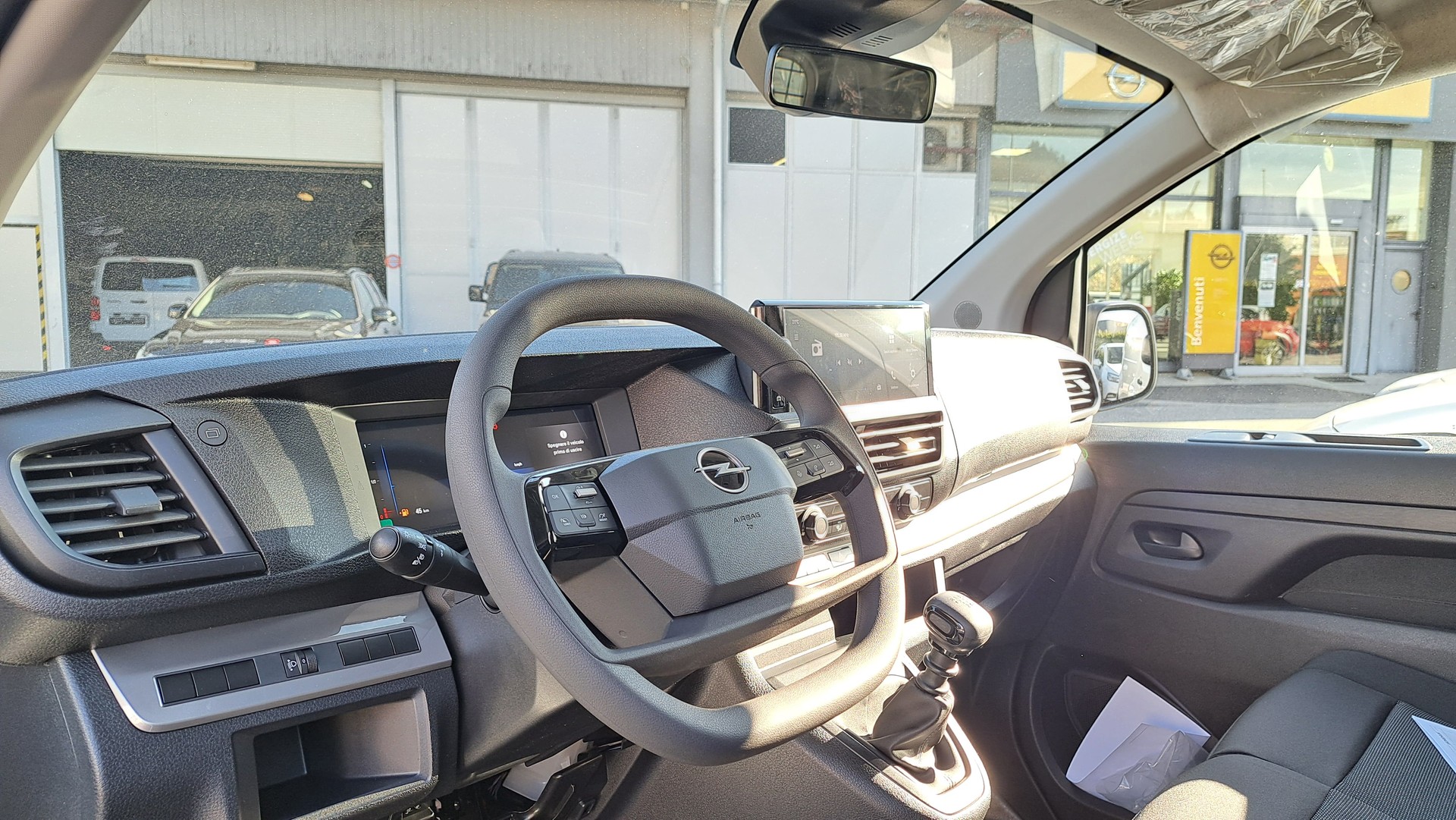 OPEL Vivaro Cargo 1.5 D s/s M Energize Your Business-image-13