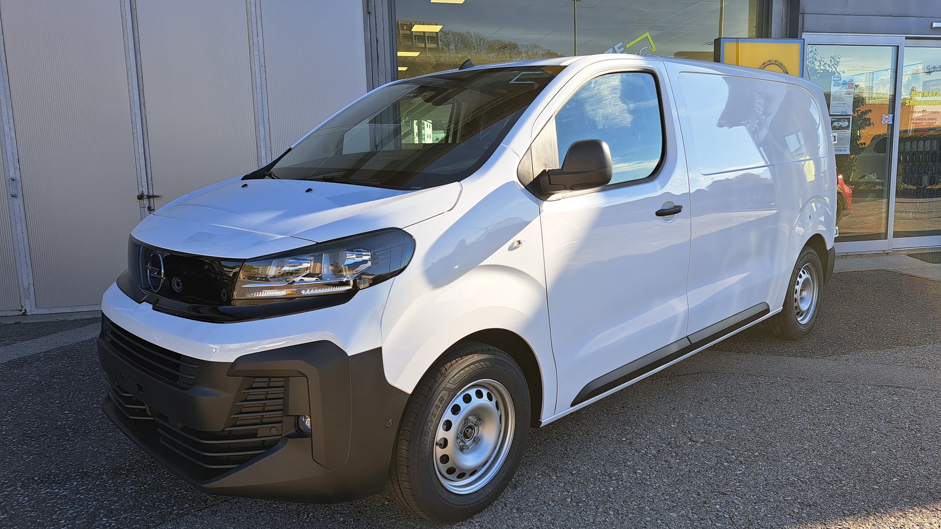 OPEL Vivaro Cargo 1.5 D s/s M Energize Your Business-image-2