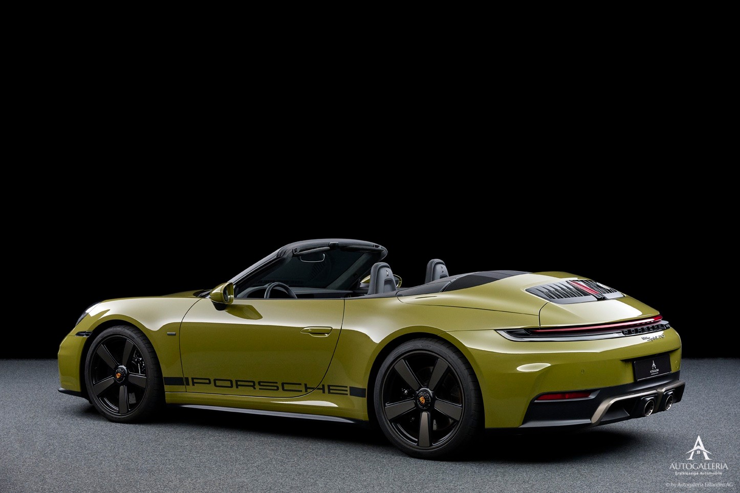 PORSCHE 911 Carrera Cabriolet GTS Spirit 70-image-4