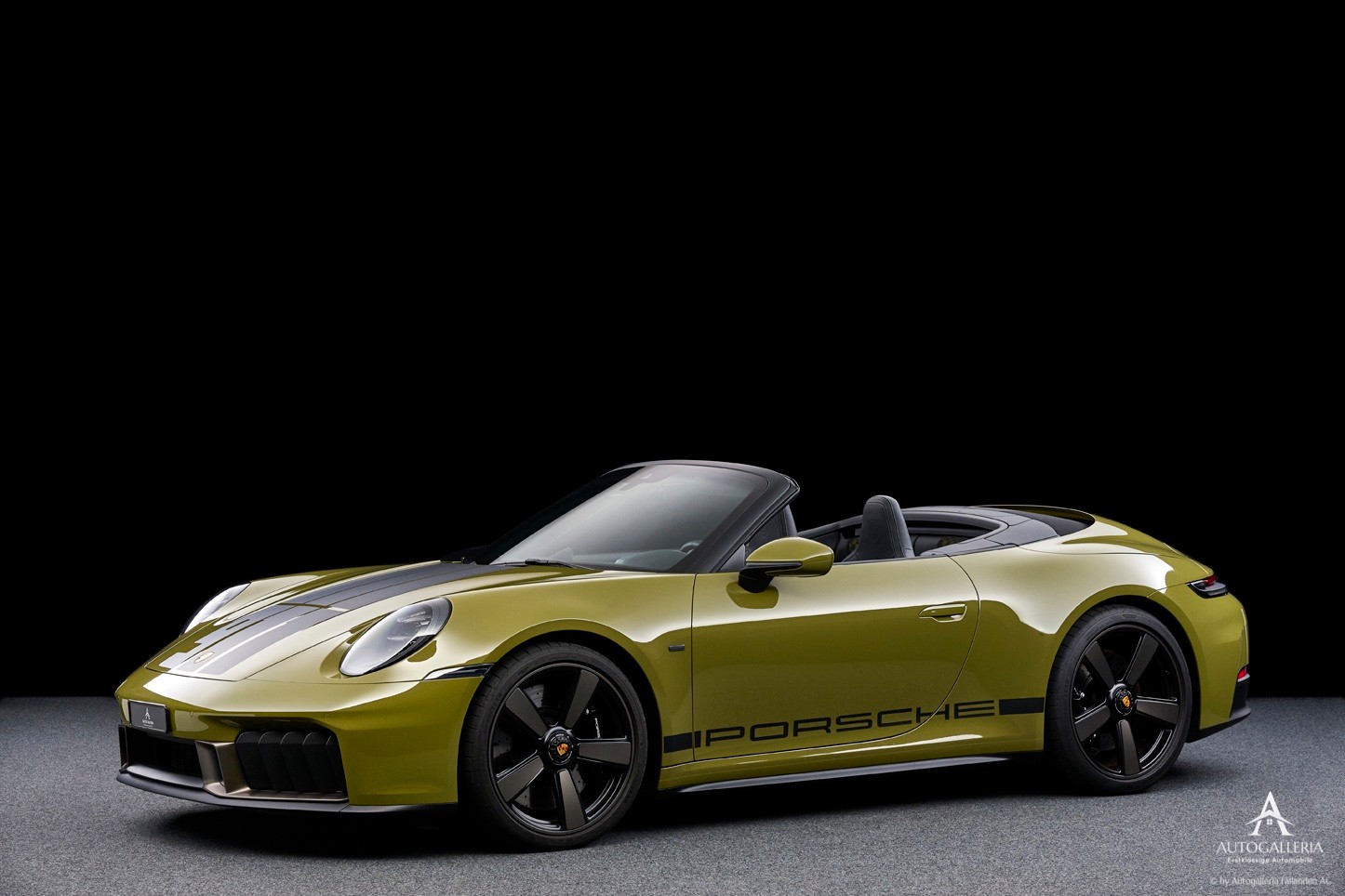 PORSCHE 911 Carrera Cabriolet GTS Spirit 70-image-1