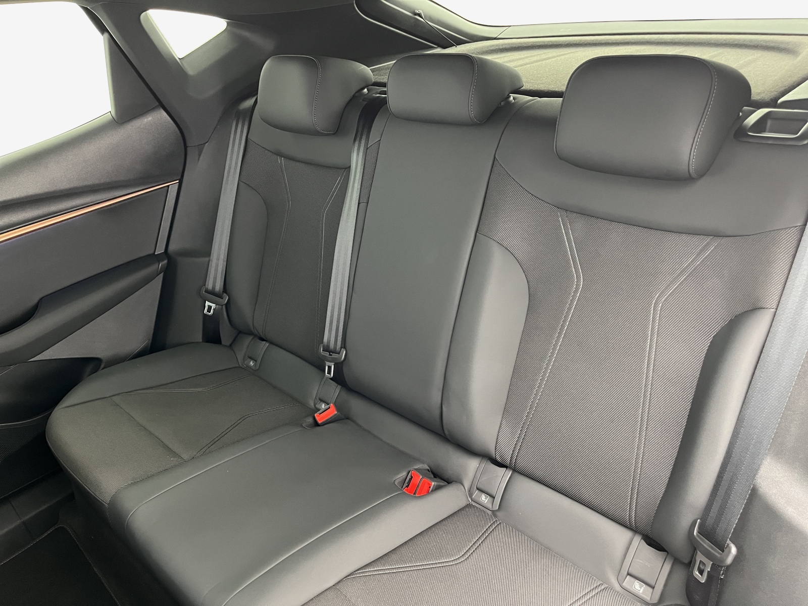 CUPRA Tavascan Type 8 77 kWh VZ-image-11