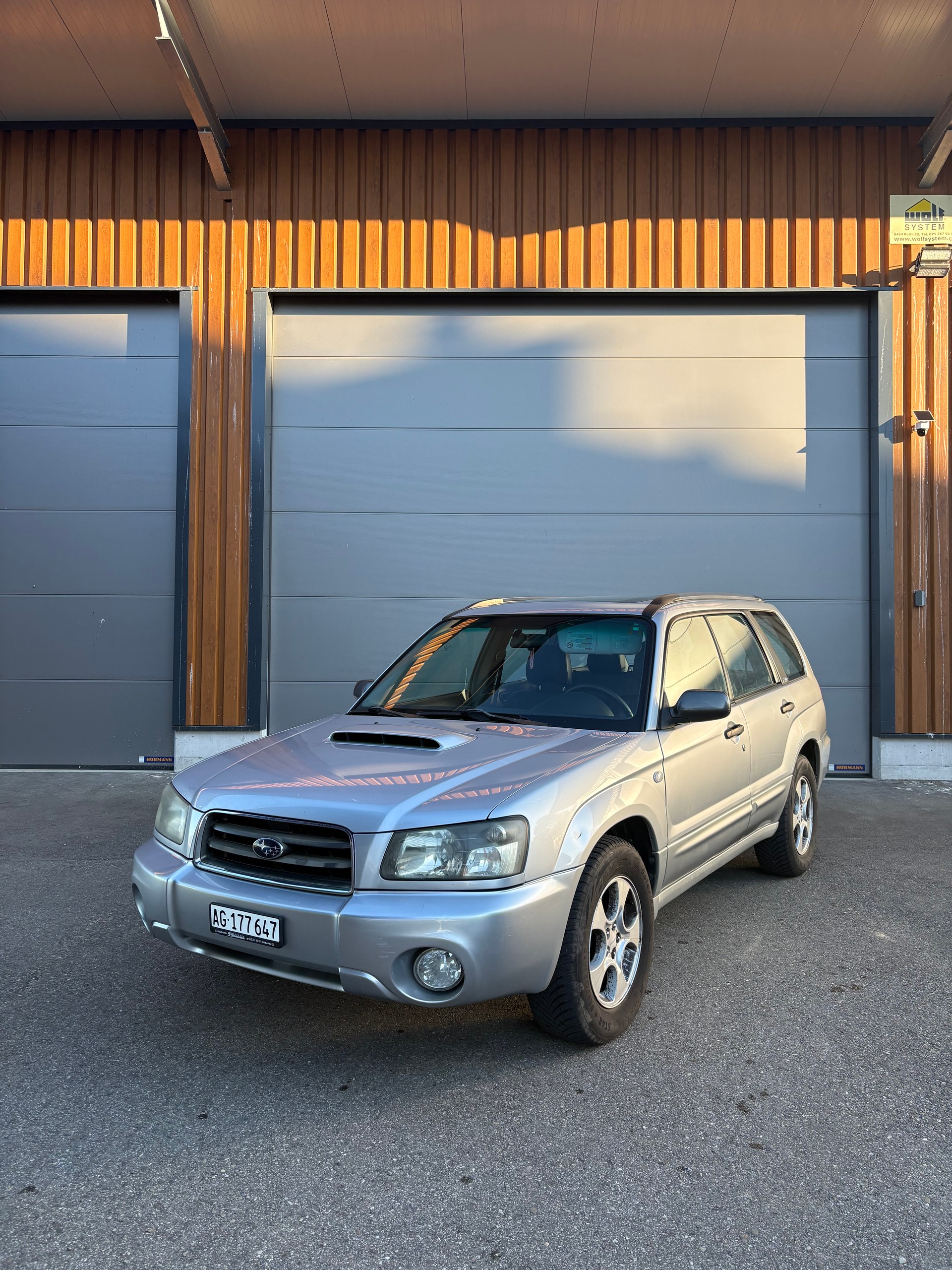 SUBARU Forester 2.0XT Automatic-image-0