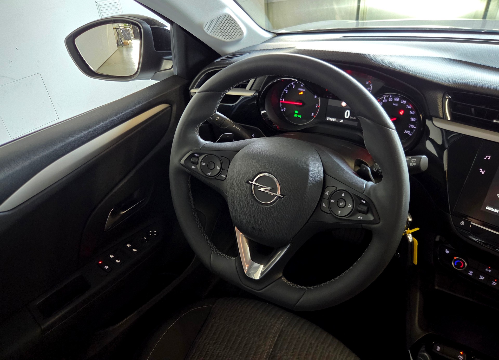 OPEL Corsa 1.2 T Edition-image-14