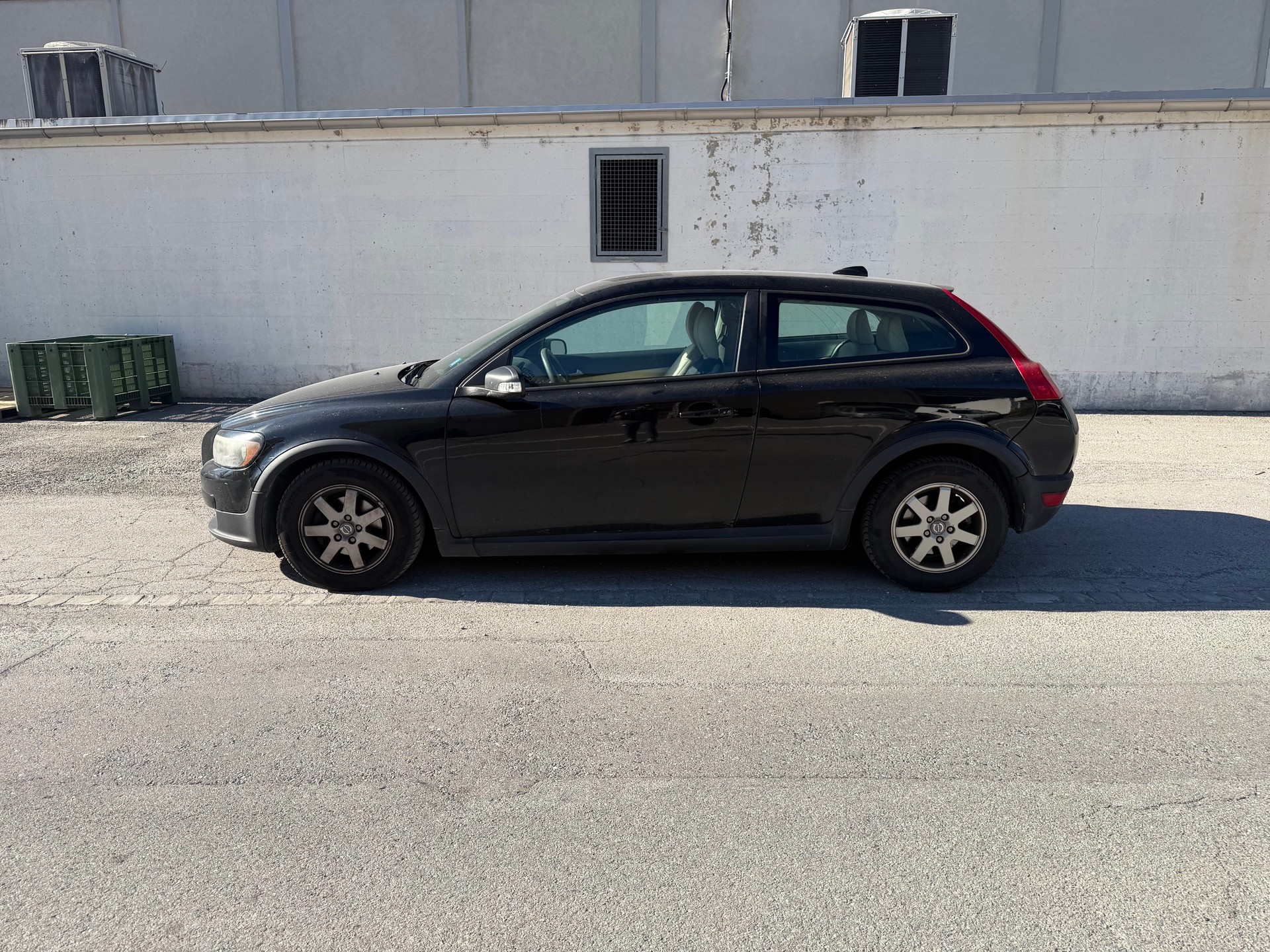 VOLVO C30 1.6 Kinetic-image-1