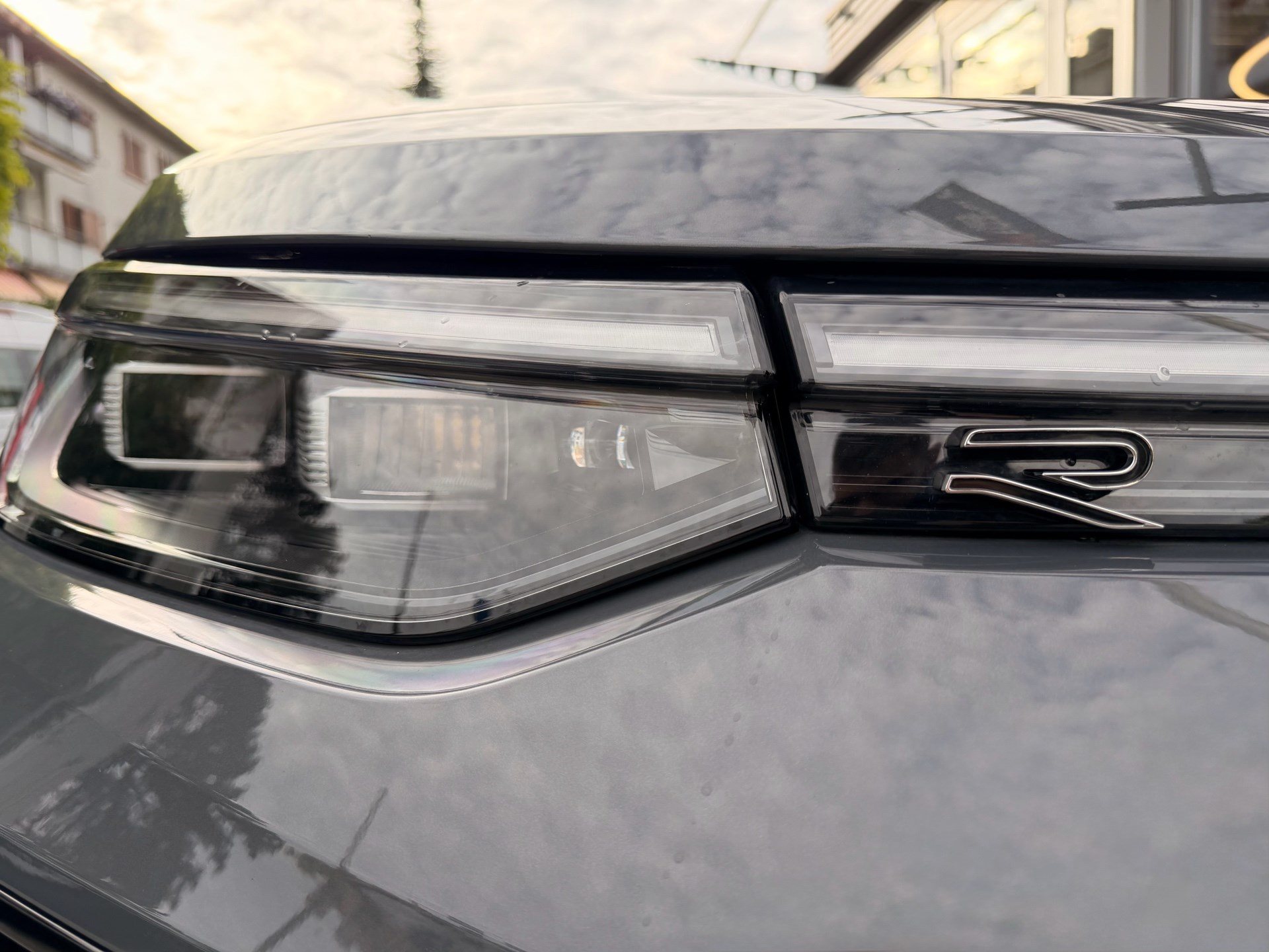 VW Tayron 2.0 TDI 193 PS 4Motion R-Line *** ANHÄNGERKUPPLUNG & HEAD UP DISPLAY ***-image-6