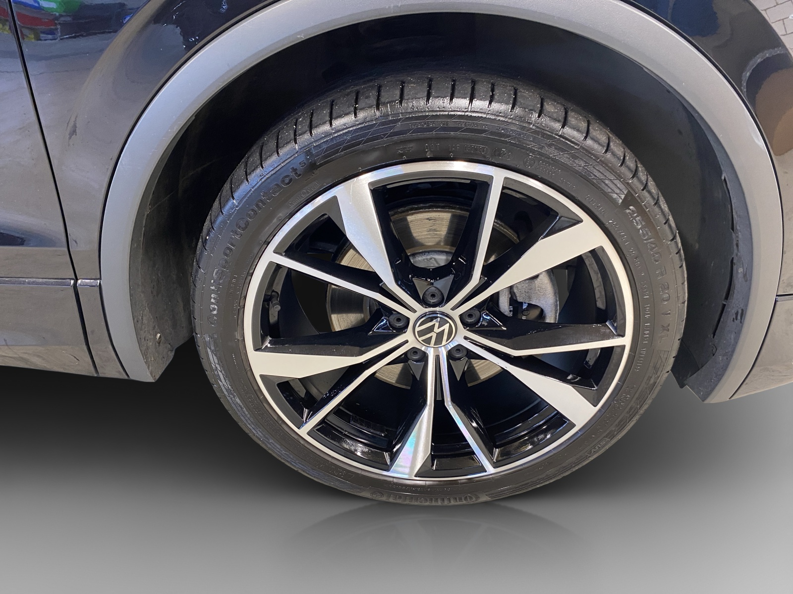 VW Tiguan Allspace 2.0TSI R-Line 4Motion DSG-image-14