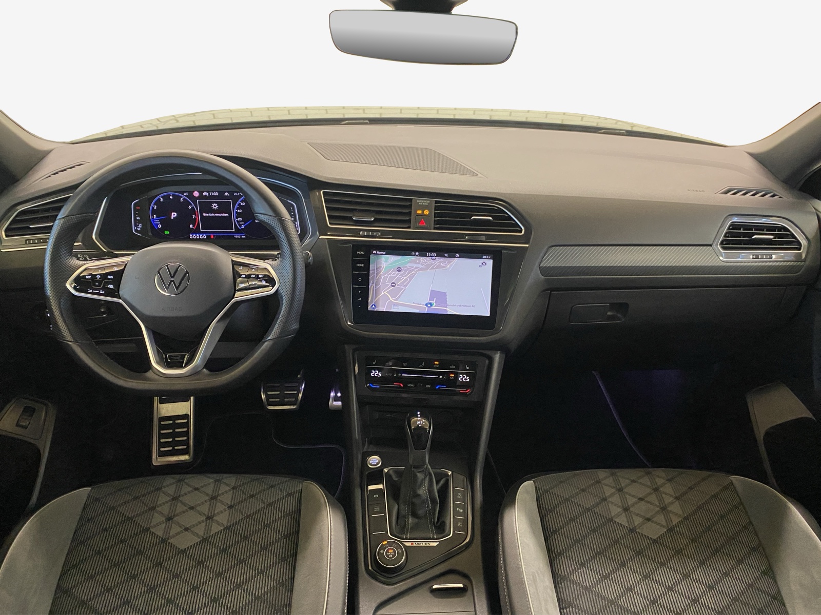 VW Tiguan Allspace 2.0TSI R-Line 4Motion DSG-image-8
