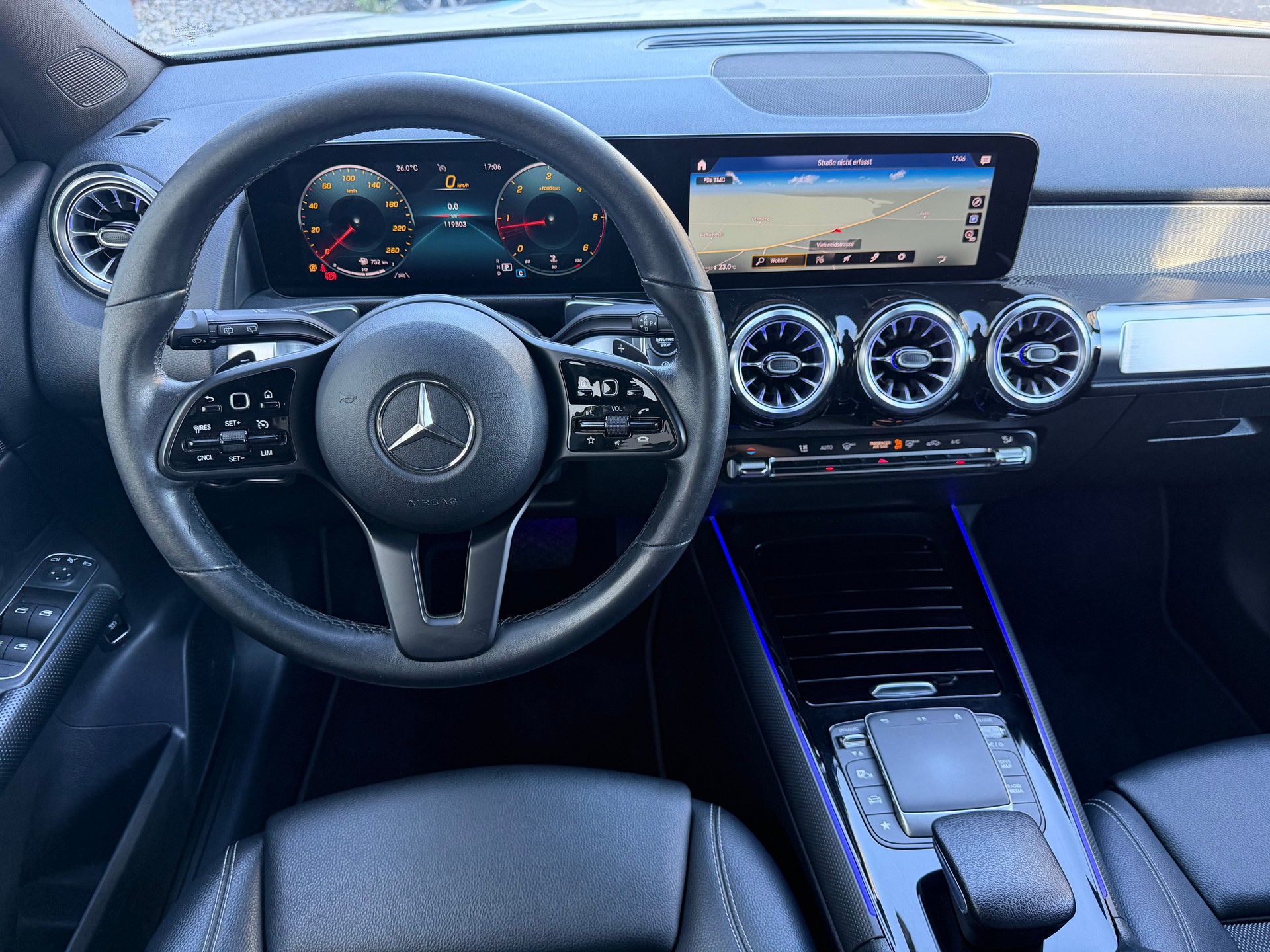 MERCEDES-BENZ GLB 220 d 4Matic Style 8G-Tronic-image-19