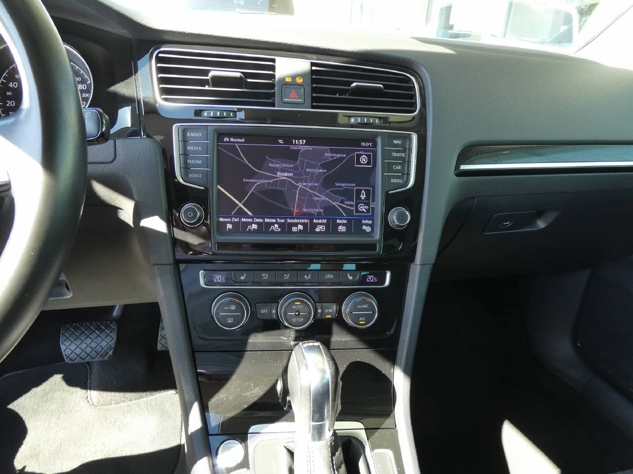 VW Golf VII 1.4 TSI 122 Highline DSG-image-12