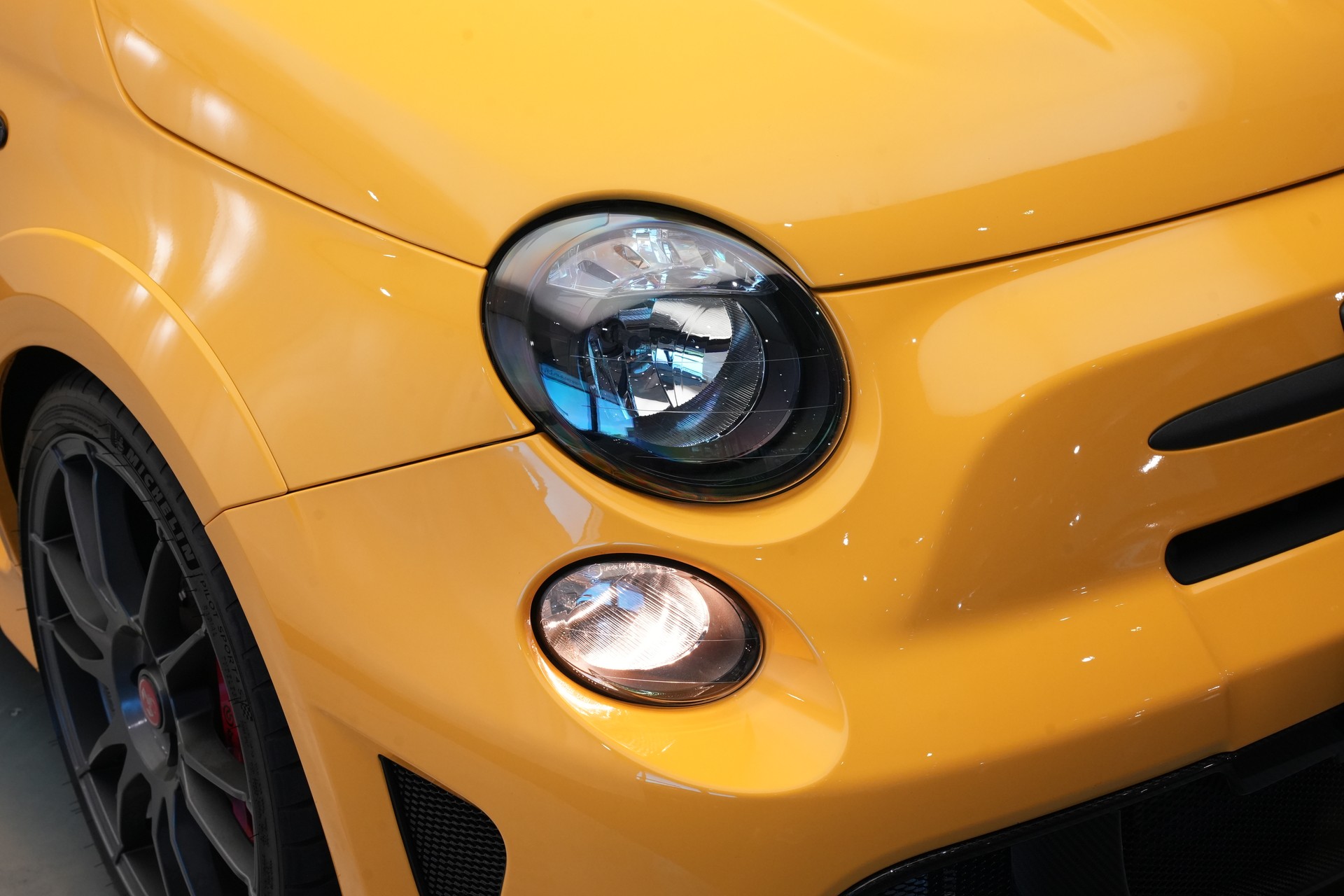 FIAT 695 1.4 16V Turbo Abarth Biposto record *52/133*-image-44