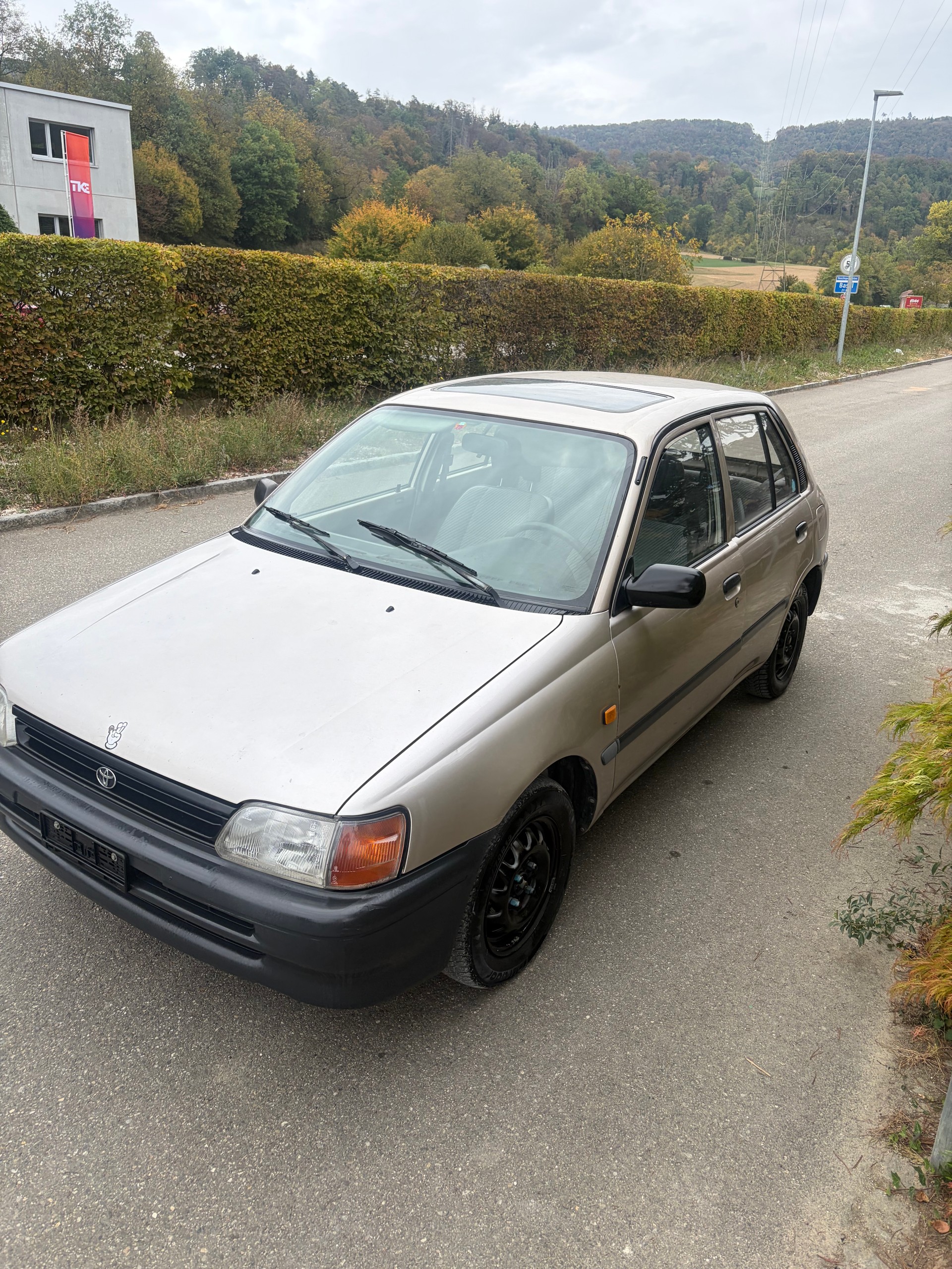 TOYOTA Starlet 1.3 XLi V.I.P.-image-1