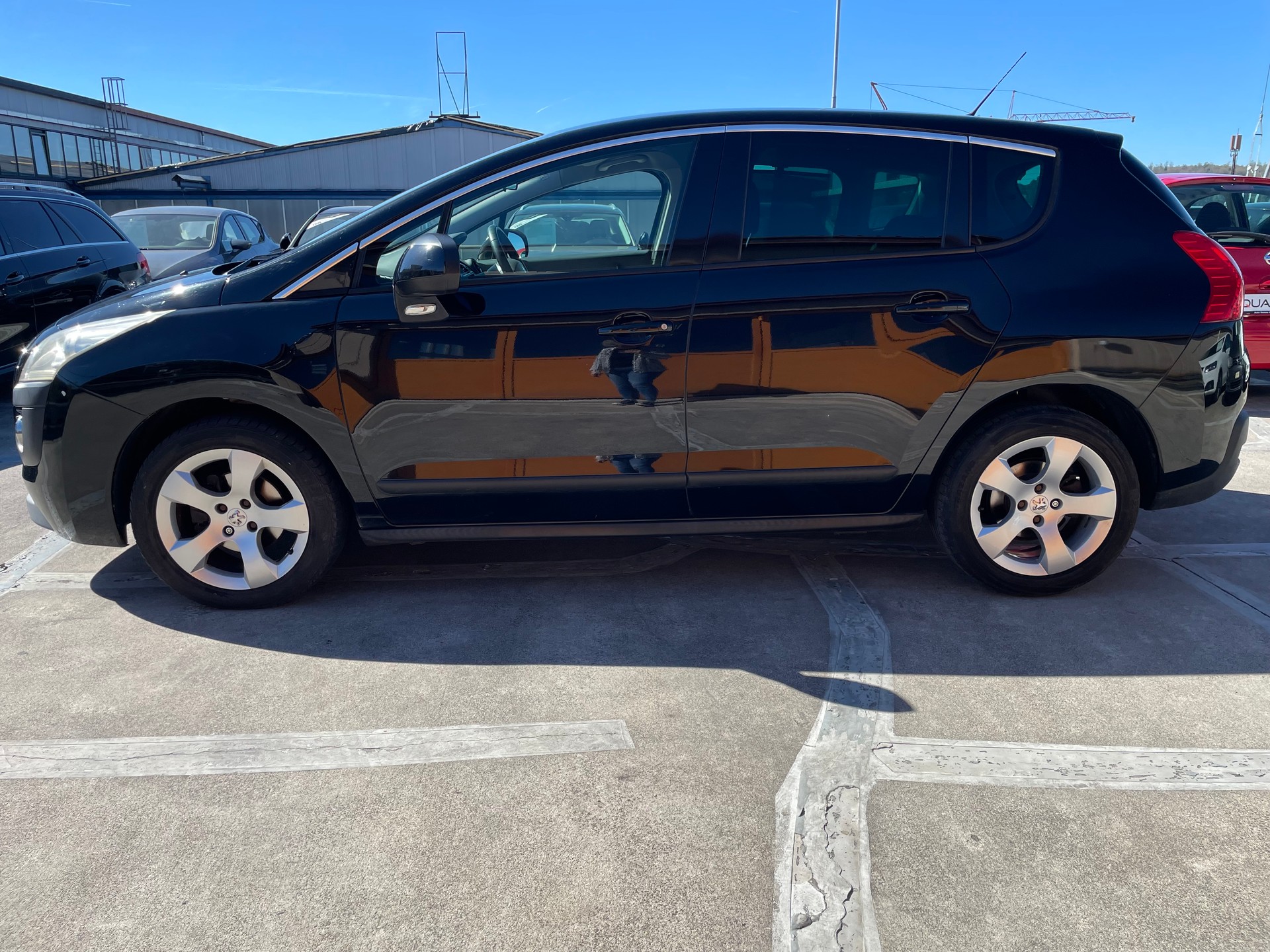 PEUGEOT 3008 1.6 HDI Sport-image-1