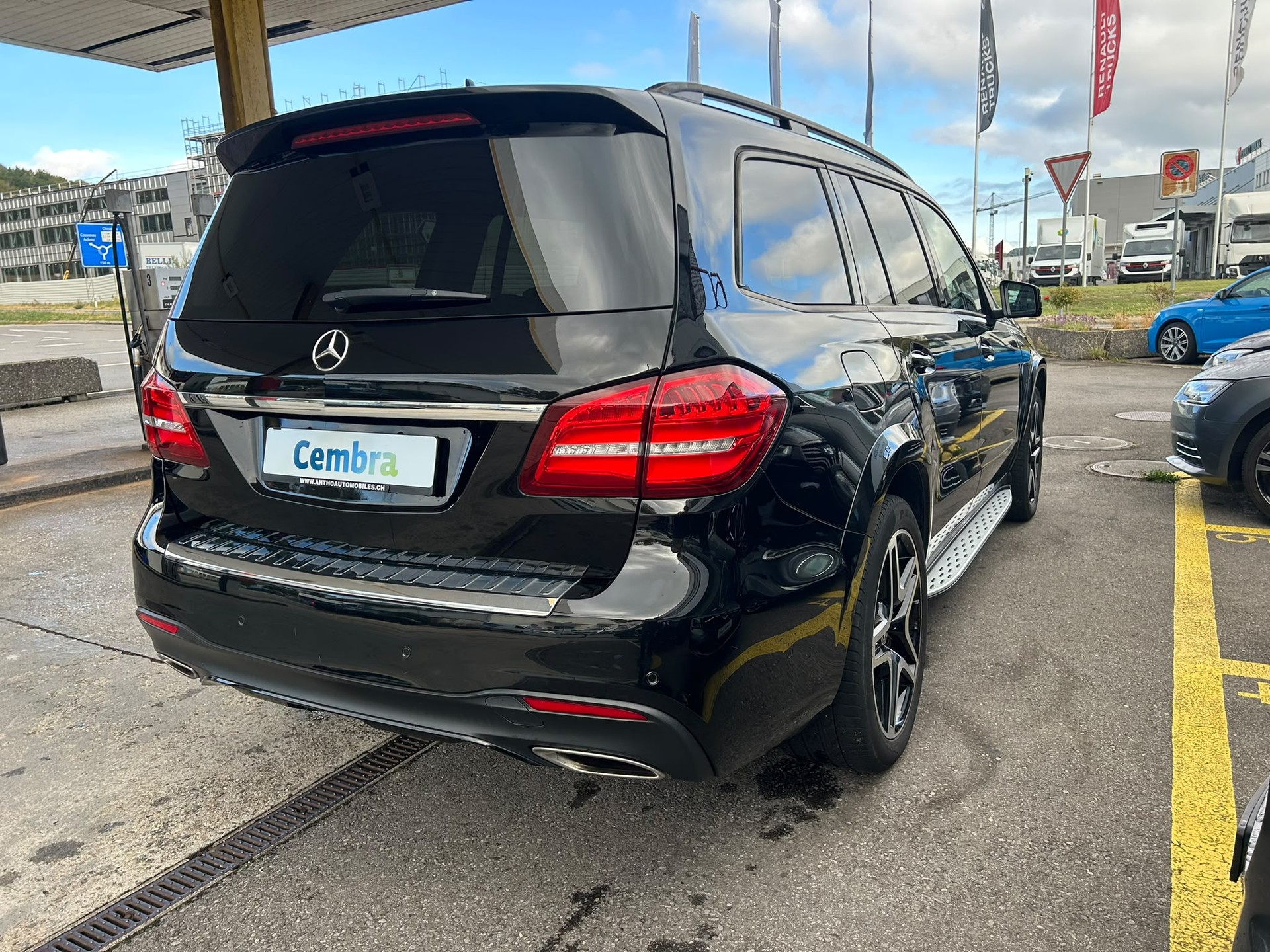 MERCEDES-BENZ GLS 500 4Matic 9G-Tronic-image-3