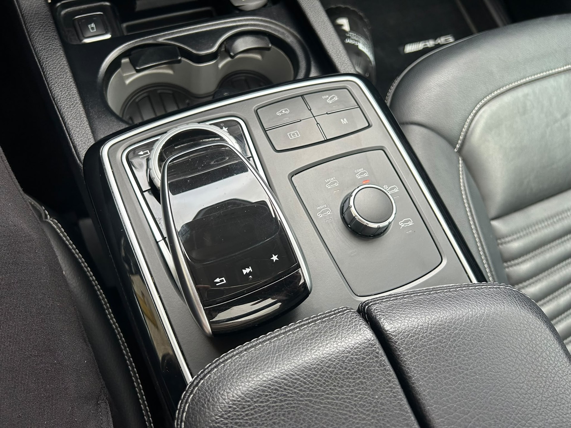 MERCEDES-BENZ GLS 500 4Matic 9G-Tronic-image-14
