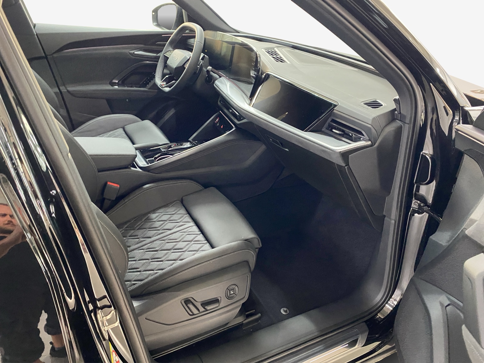 AUDI Q5 TDI quattro 220 kW S-tronic-image-13