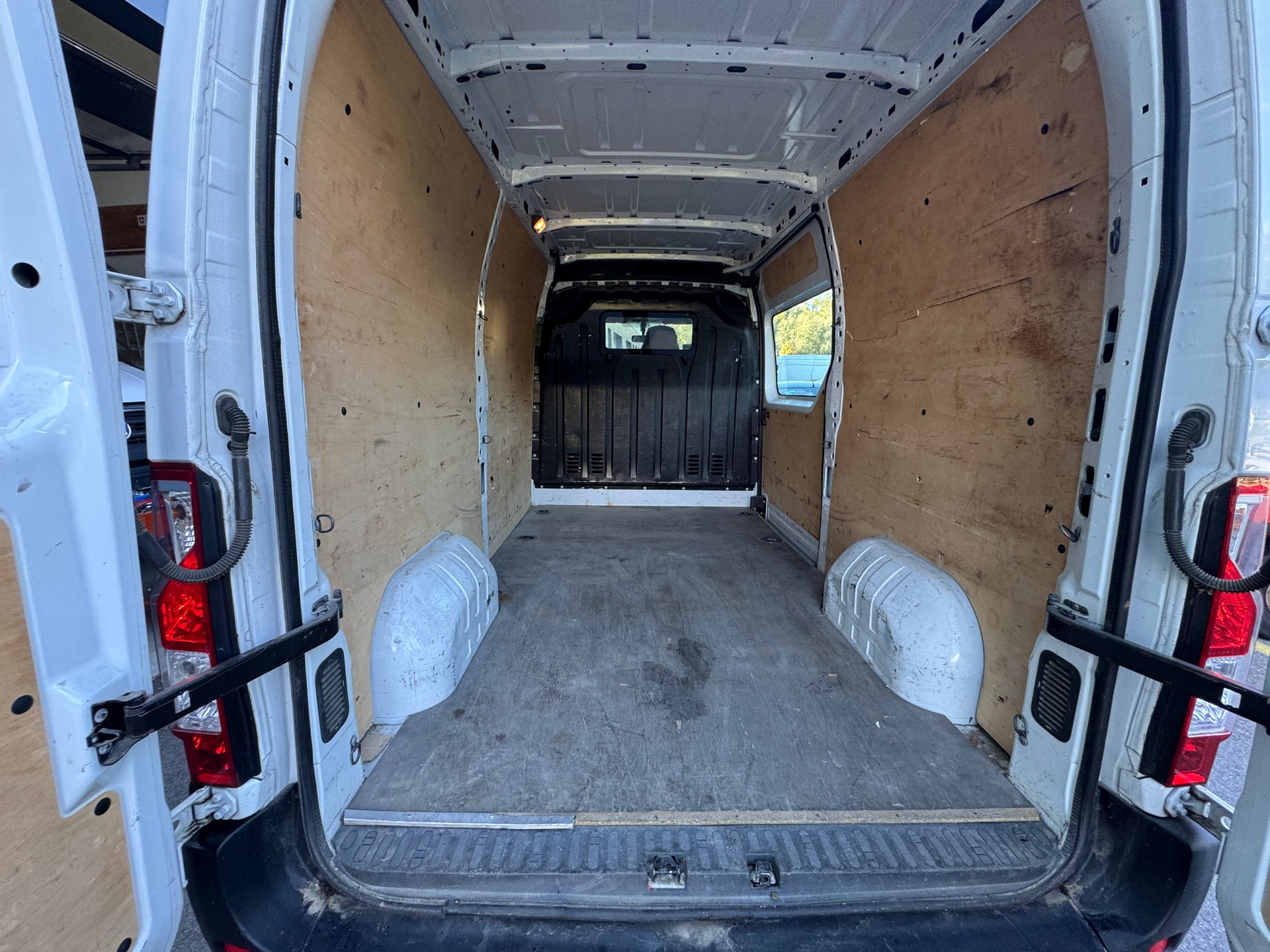 RENAULT Master T35 ENERGY 2.3dCi 145 L2H2 **Frisch Ab MFK**Anhängerkupplung**Garantie 12 Monate**Klima**3Sitzer**-image-14