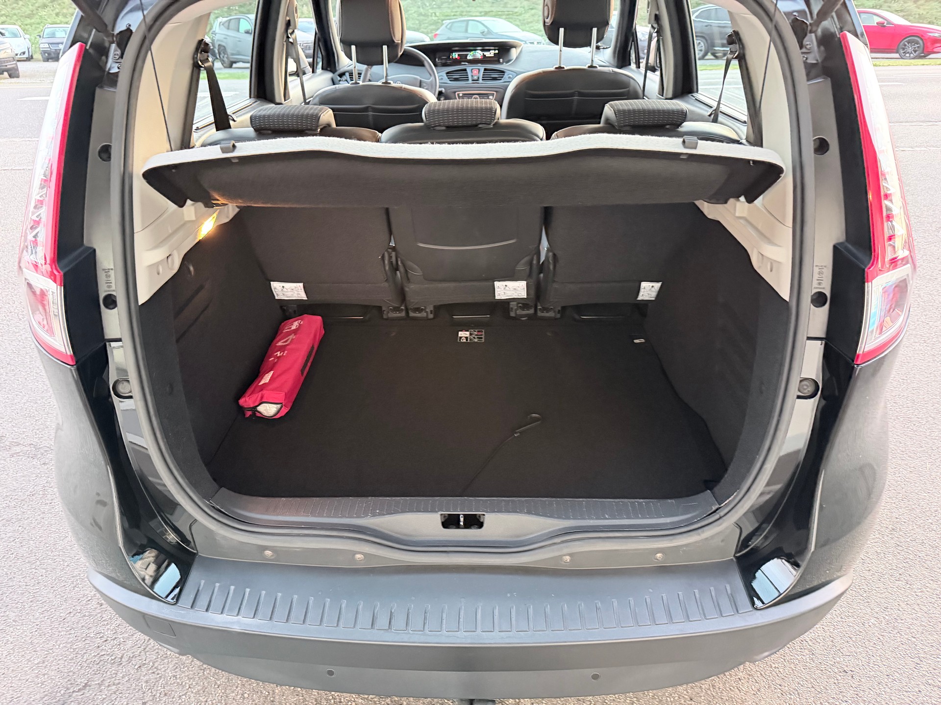RENAULT Scénic 2.0 16V Dynamique X-Tronic CVT+++ANHÄNGERKUPPLUNG+++-image-10